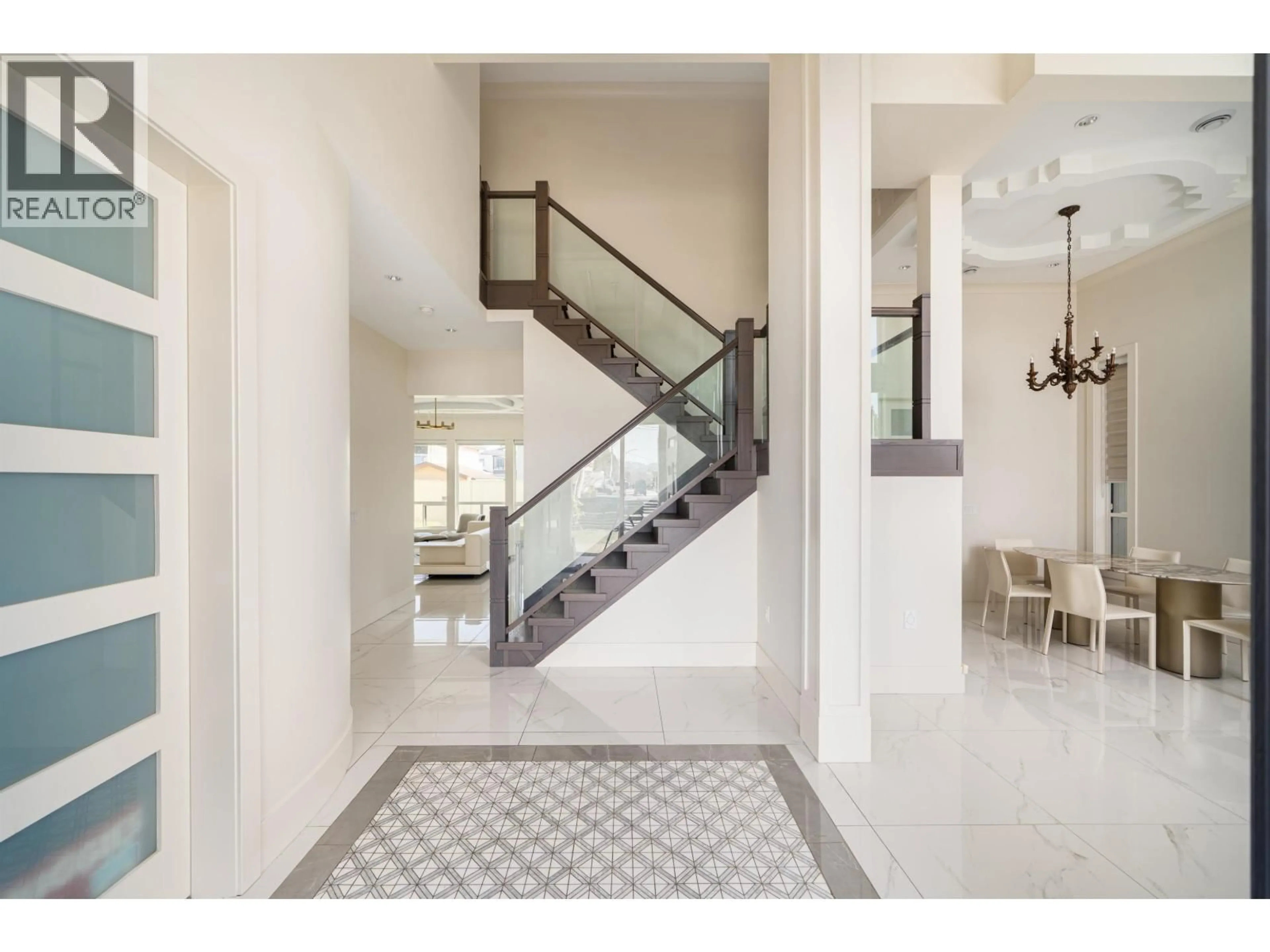 Indoor entryway for 3340 MORESBY DRIVE, Richmond British Columbia V7C4G5