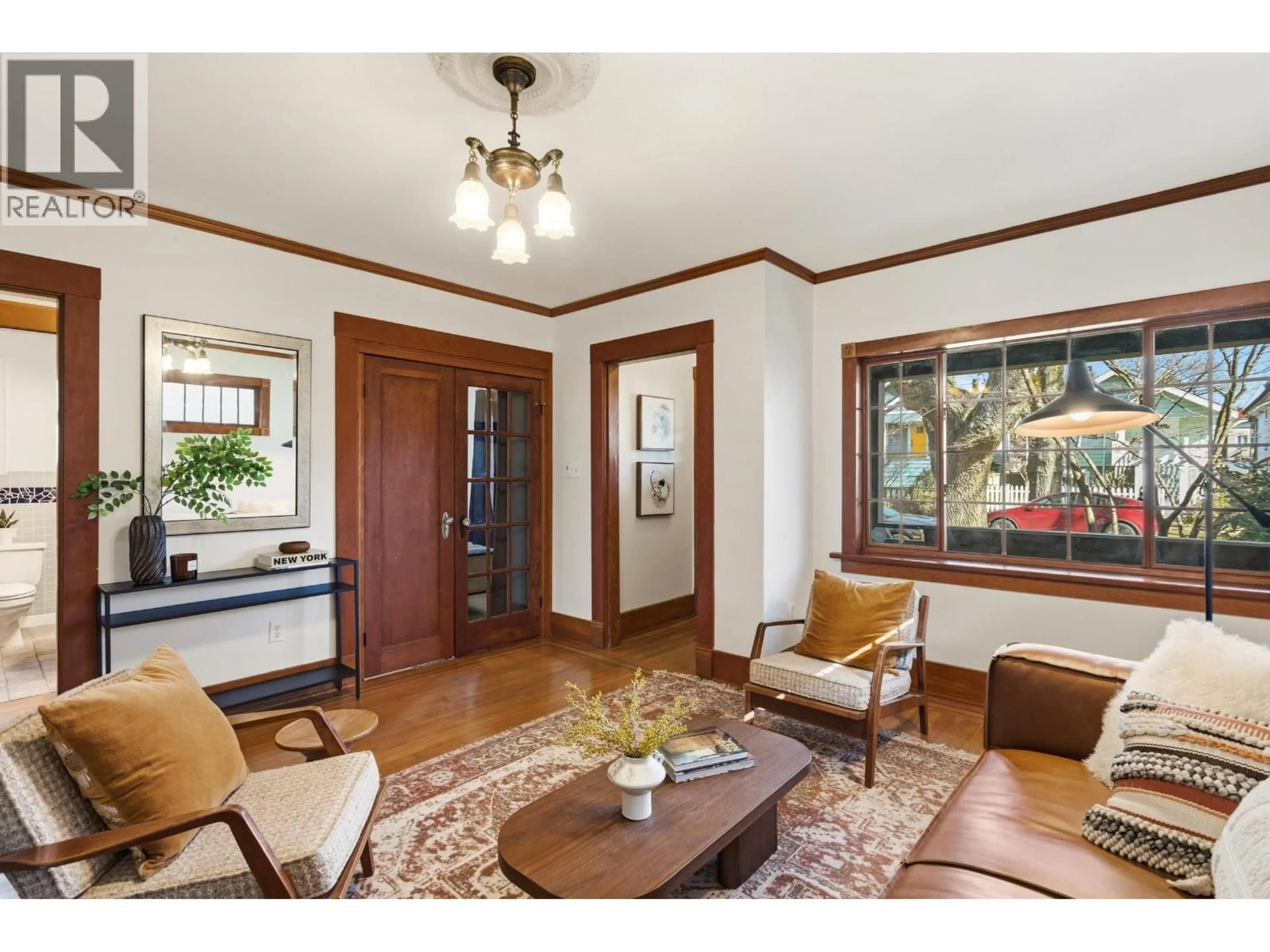 Unknown for 2282 7TH AVENUE, Vancouver British Columbia V5N1S7