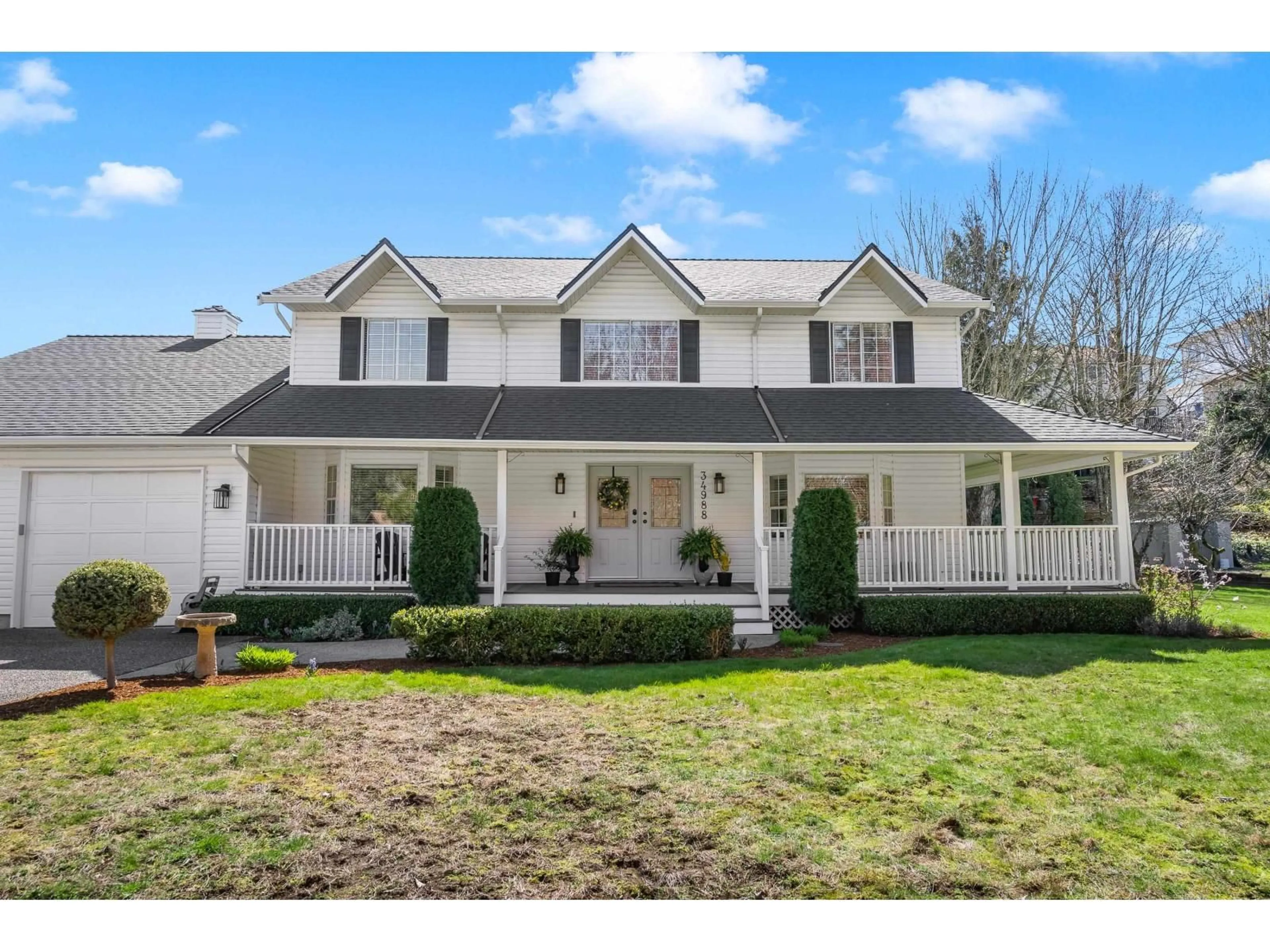 Home with vinyl exterior material, street for 34988 WEBB COURT, Abbotsford British Columbia V3G2B5