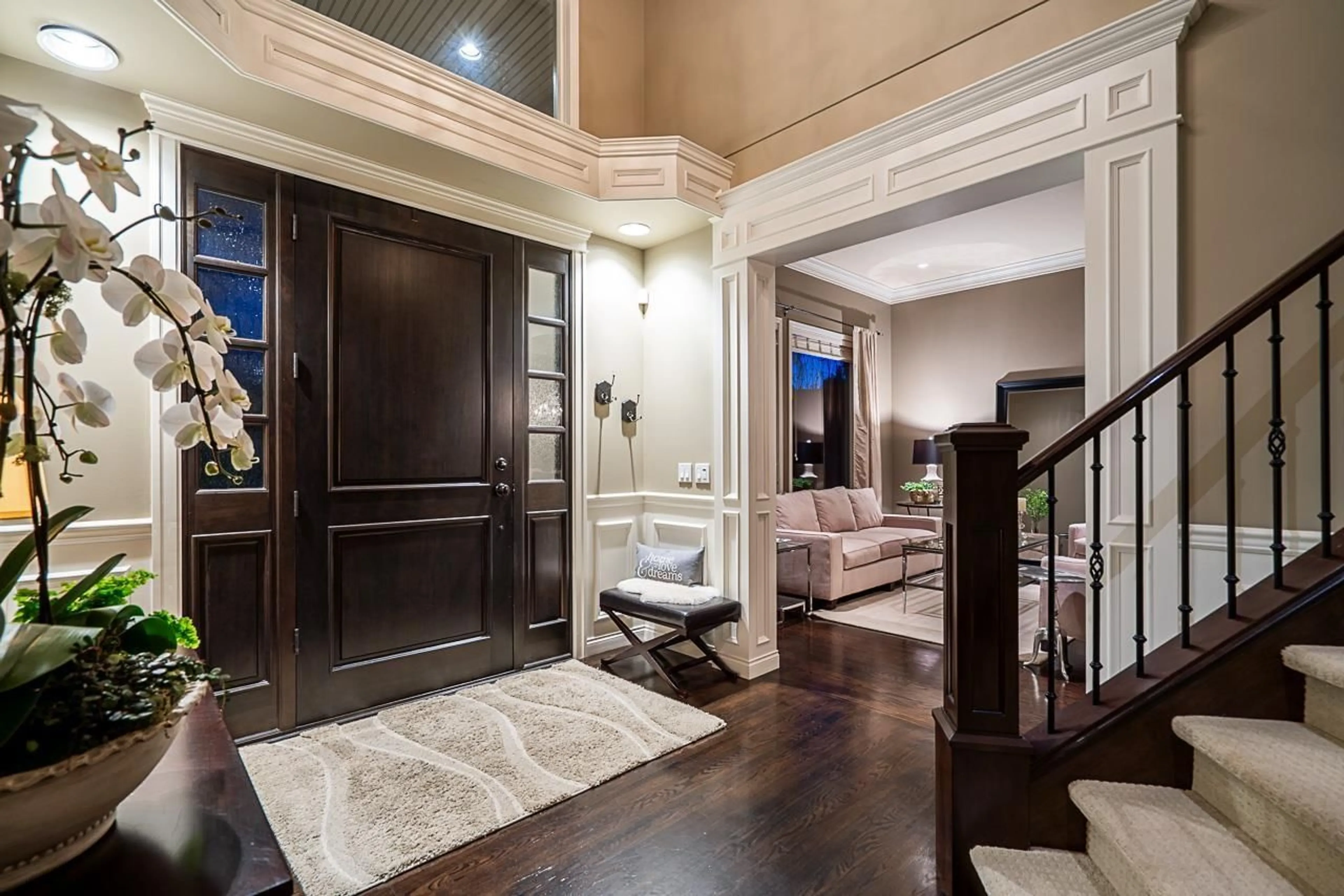 Indoor entryway for 16455 89 AVENUE, Surrey British Columbia V4N1A2