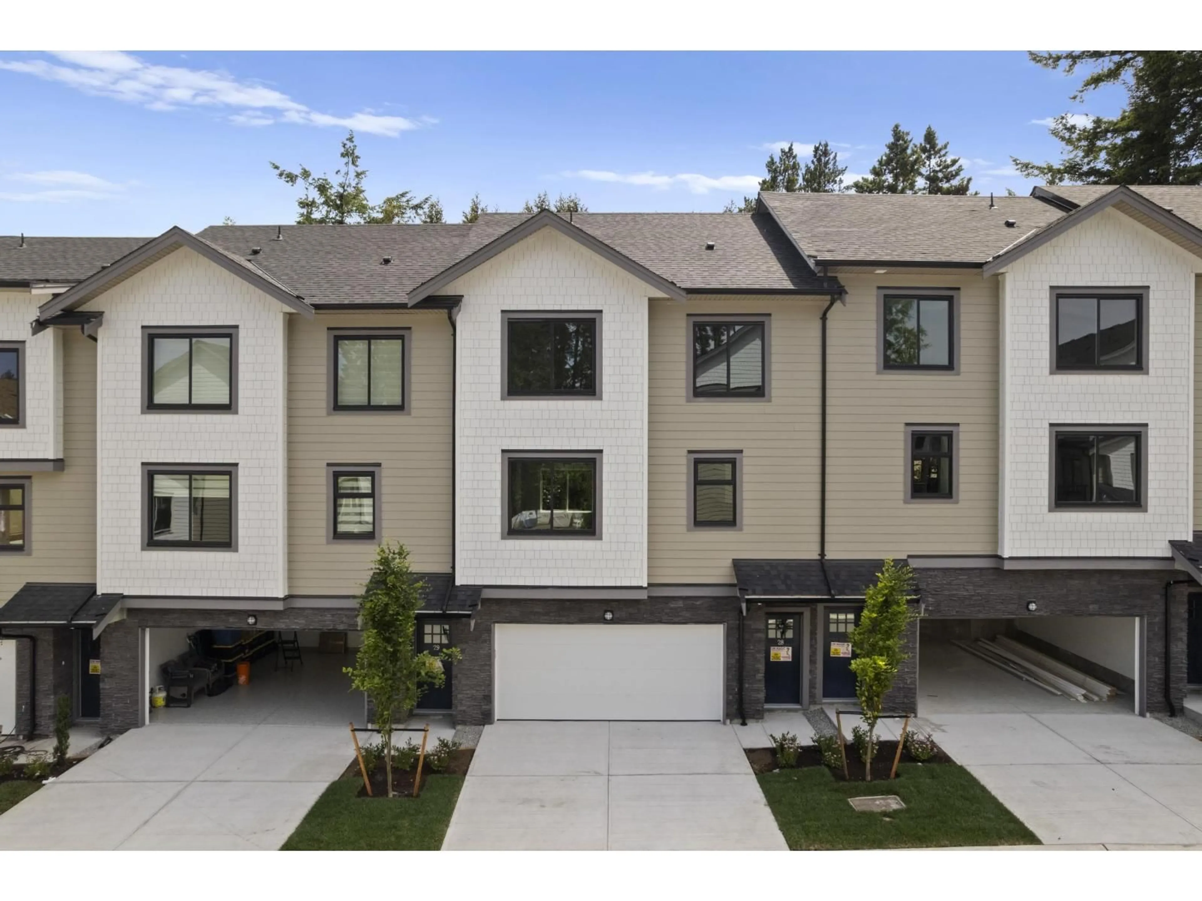 Unknown for 2 - 9688 182A STREET, Surrey British Columbia V4N4J8