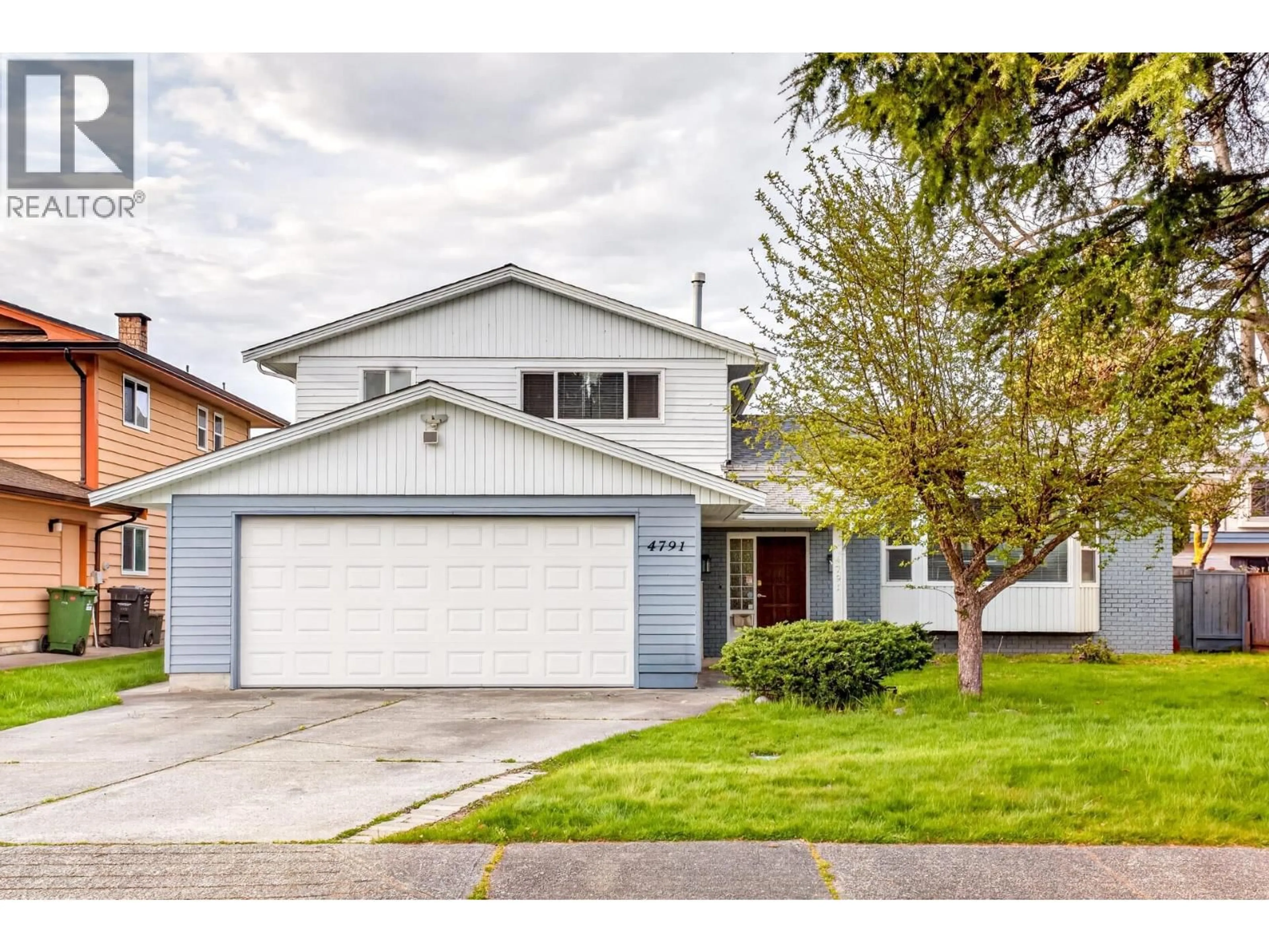 Home with vinyl exterior material, street for 4791 PEMBROKE PLACE, Richmond British Columbia V7E4J9