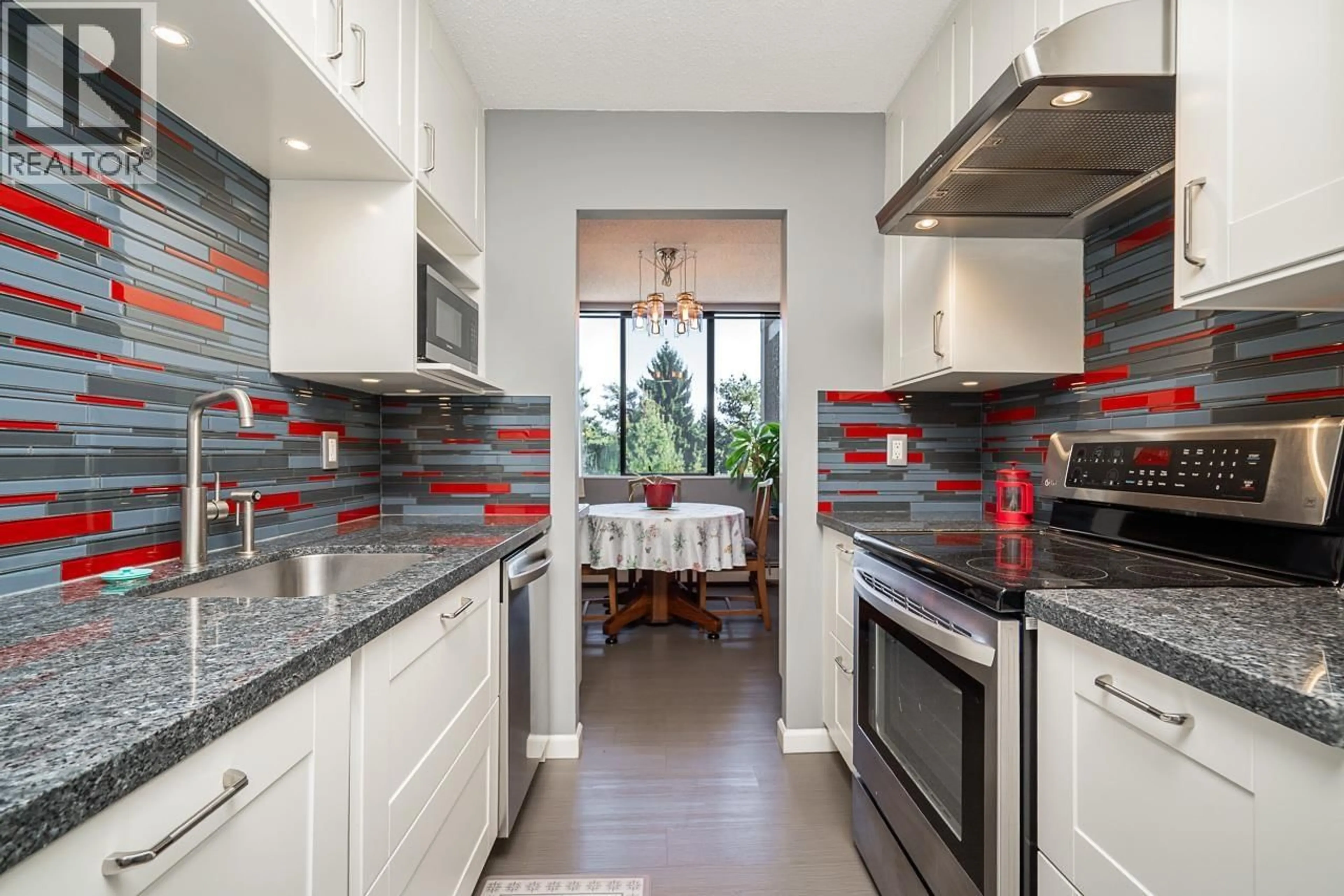 Contemporary kitchen, ceramic/tile floor for 303 - 2060 BELLWOOD AVENUE, Burnaby British Columbia V5B4V2