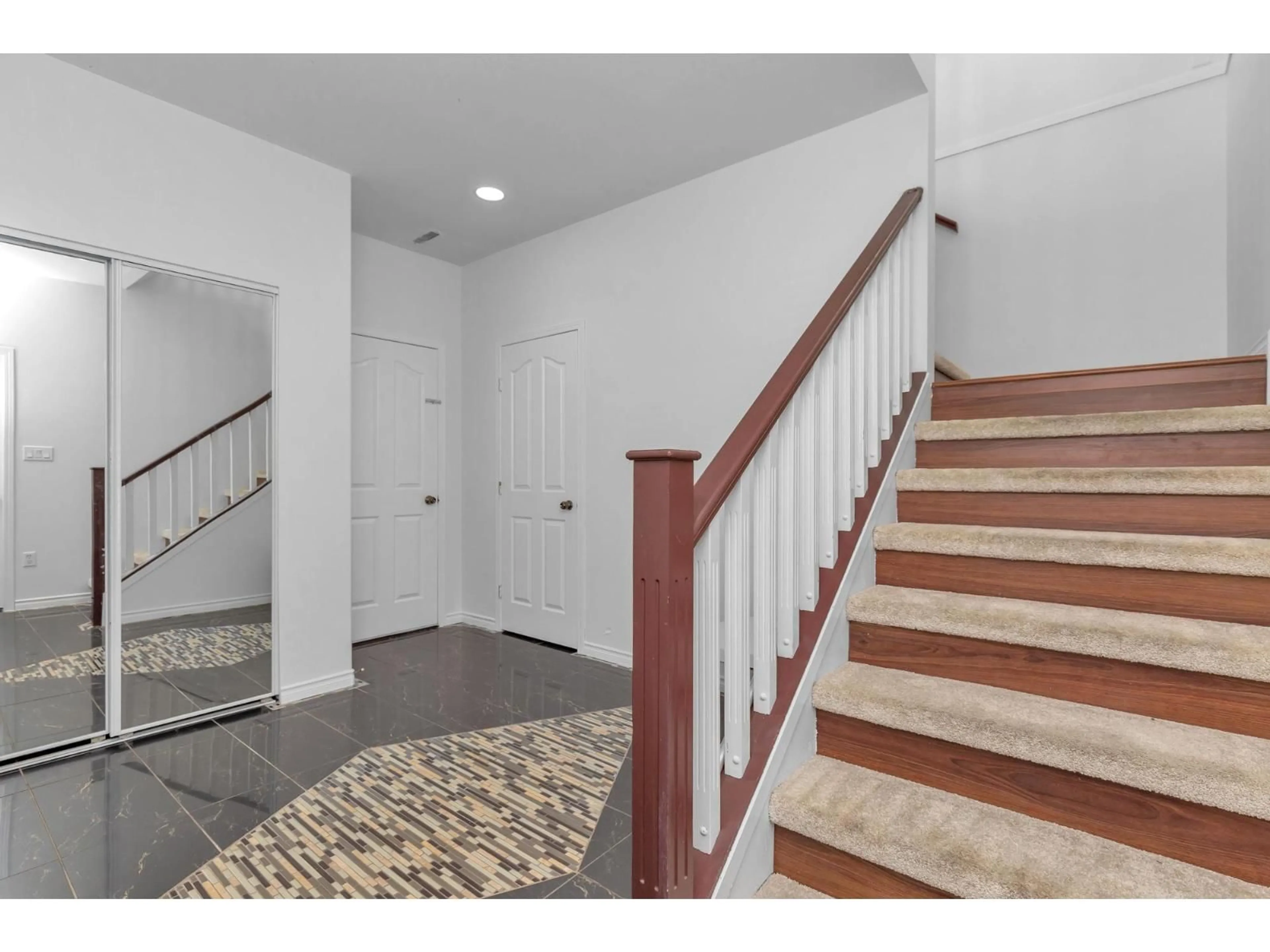 Unknown for 8067 CEDAR STREET, Mission British Columbia V2V3N2