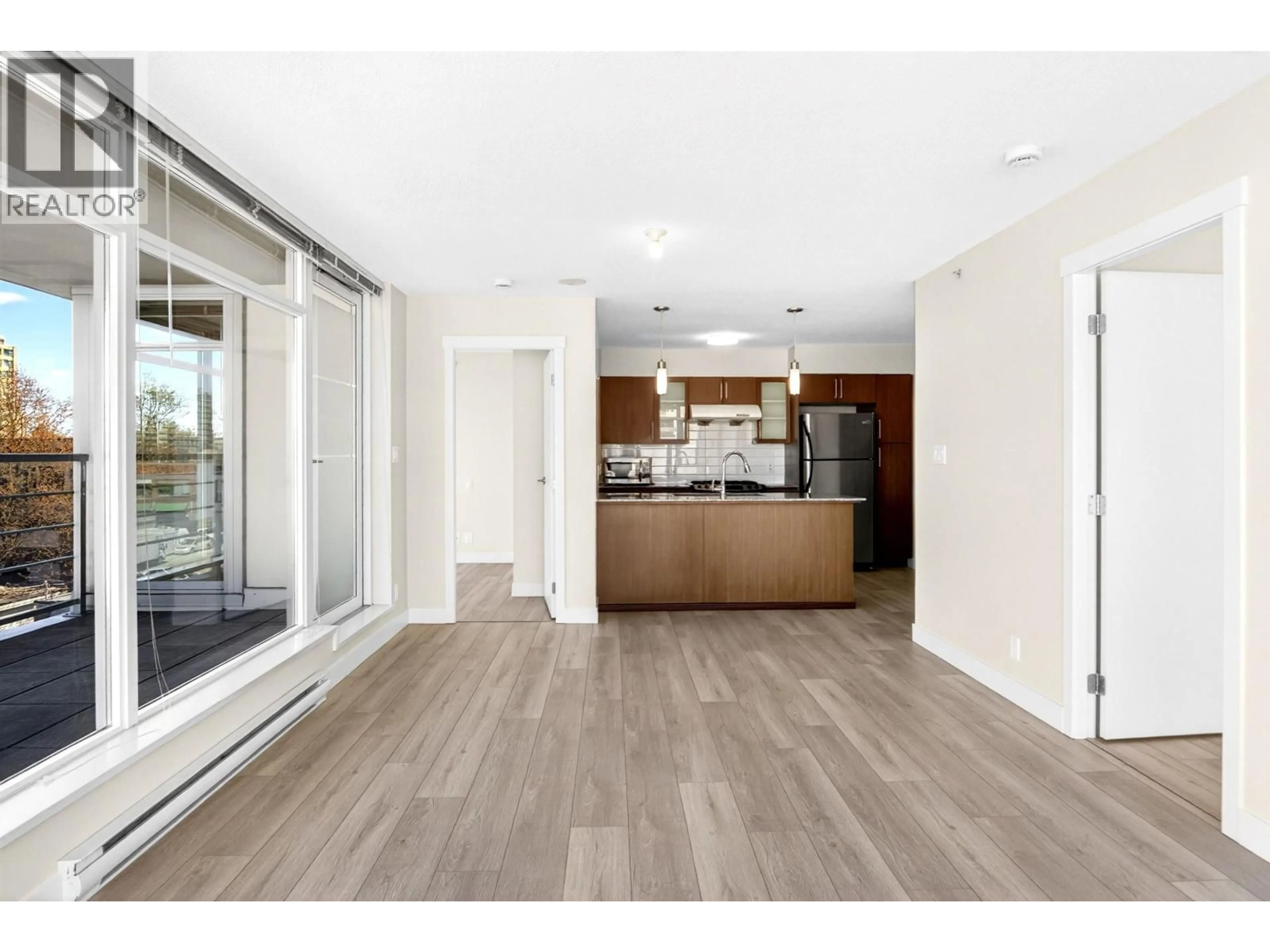 Open concept kitchen, wood/laminate floor for 510 - 8068 WESTMINSTER HIGHWAY, Richmond British Columbia V6X0C6