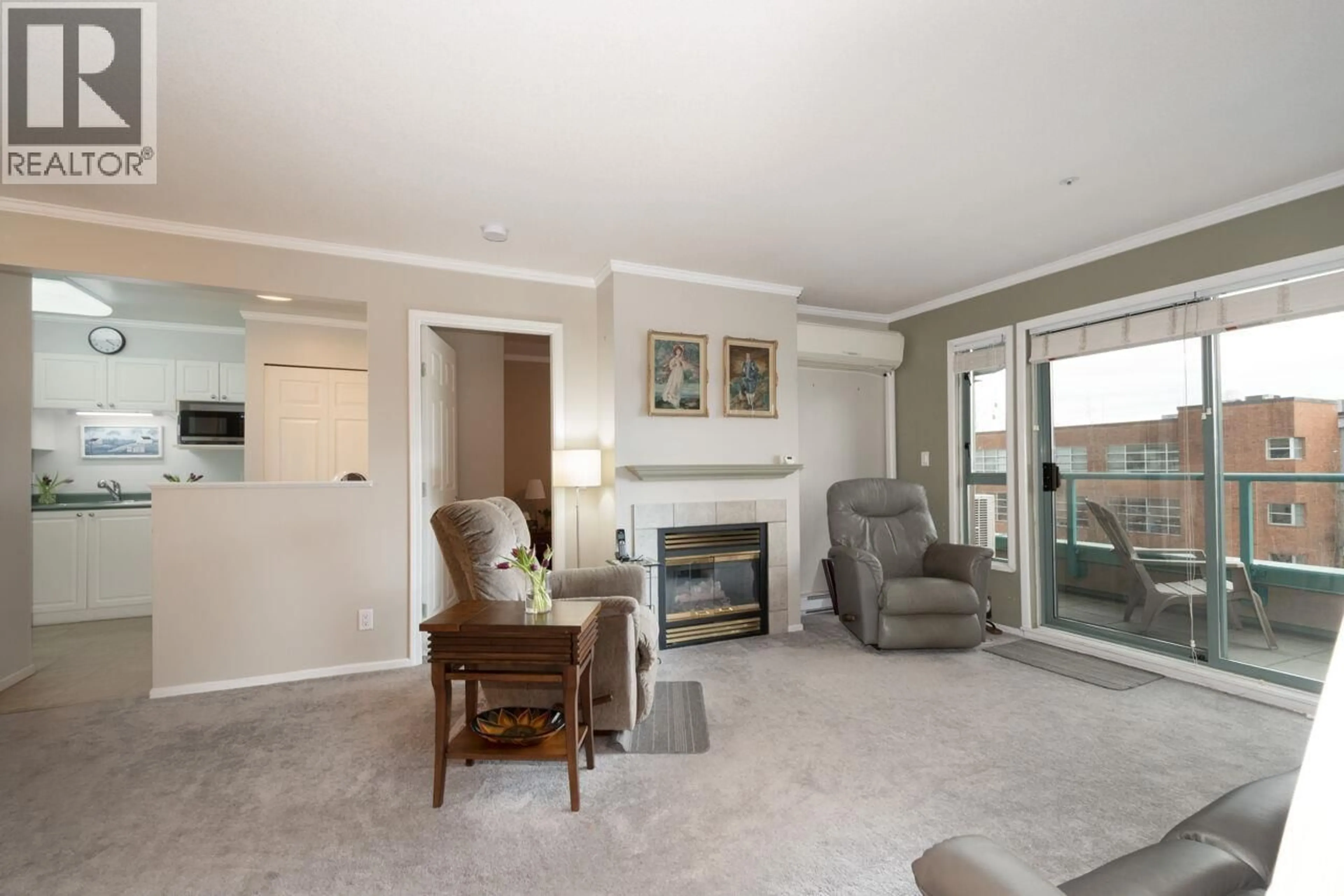 Living room with furniture, unknown for P03 - 223 MOUNTAIN HIGHWAY, North Vancouver British Columbia V7J3V3