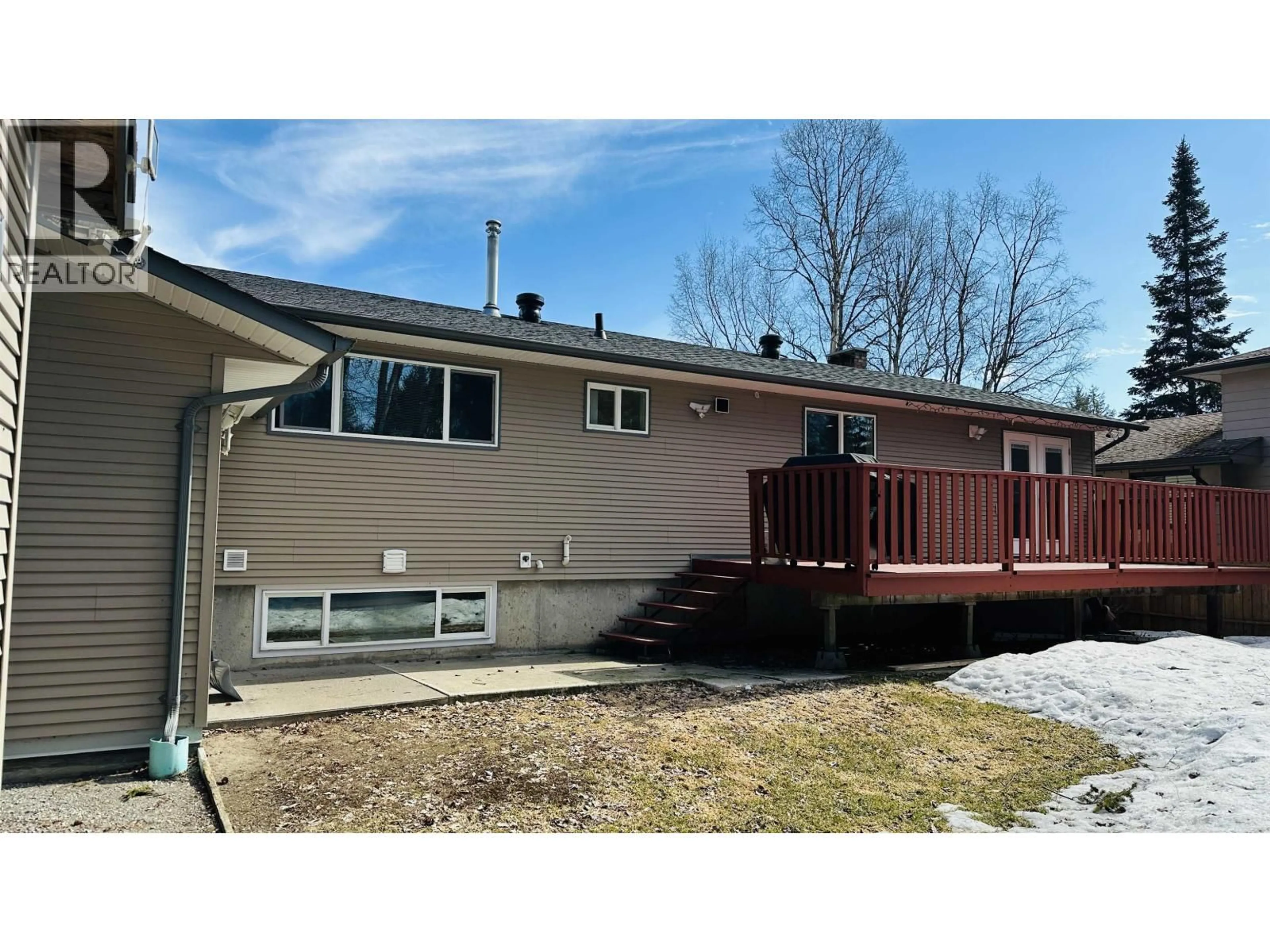 Home with vinyl exterior material, unknown for 3187 WALLACE CRESCENT, Prince George British Columbia V2K3V5