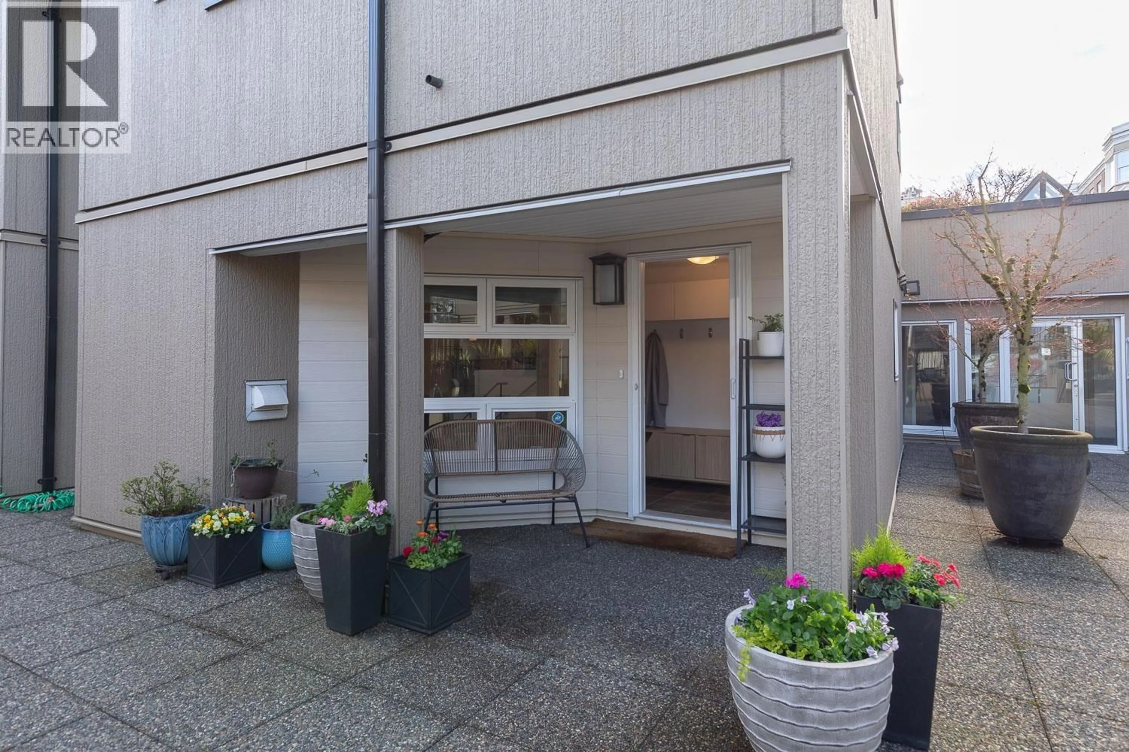 Unknown for 14 - 1350 6TH AVENUE, Vancouver British Columbia V6H1A7