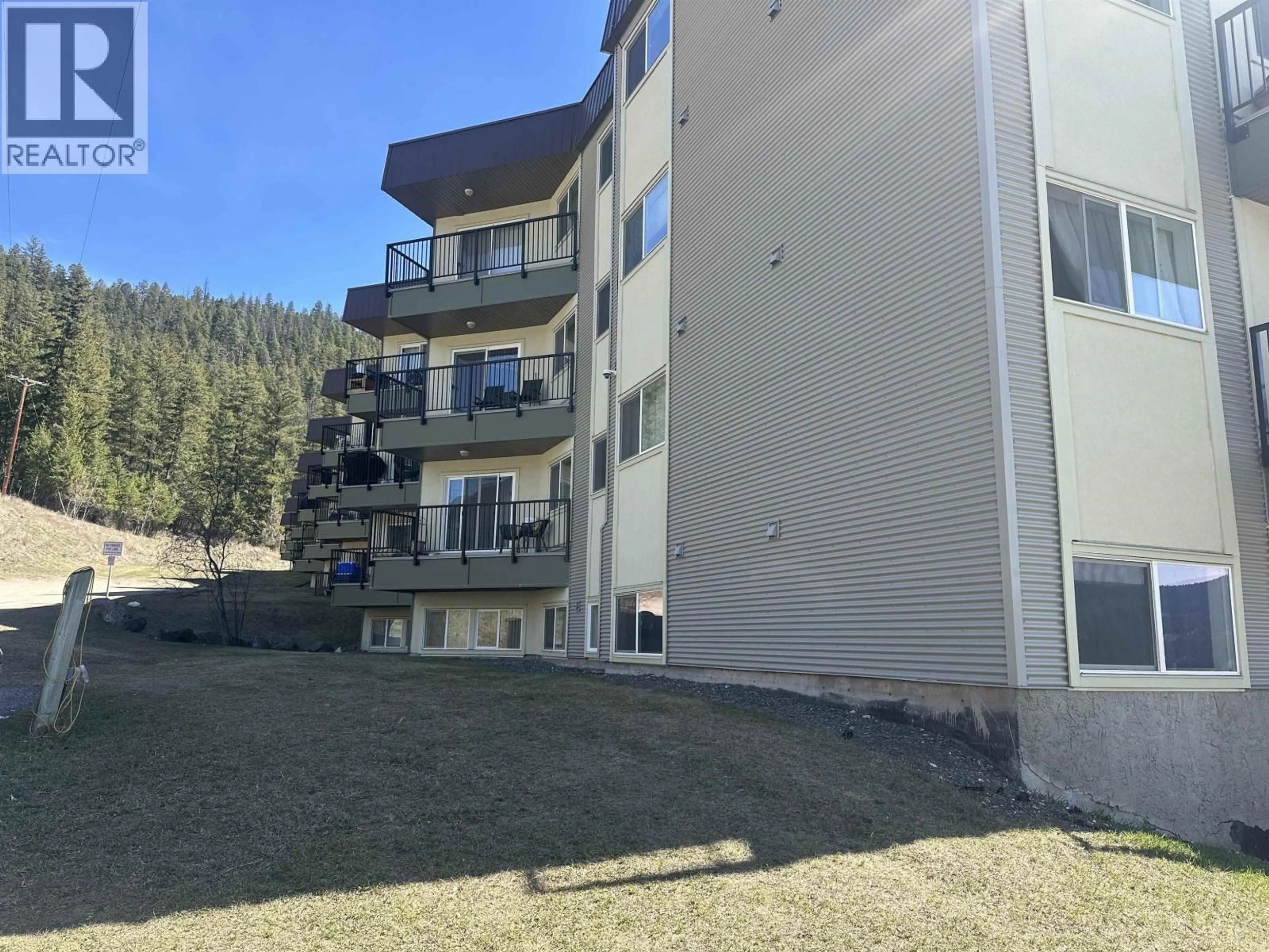 A pic from outside/outdoor area/front of a property/back of a property/a pic from drone, mountain view for 307 - 280 BROADWAY AVENUE, Williams Lake British Columbia V2G4J7