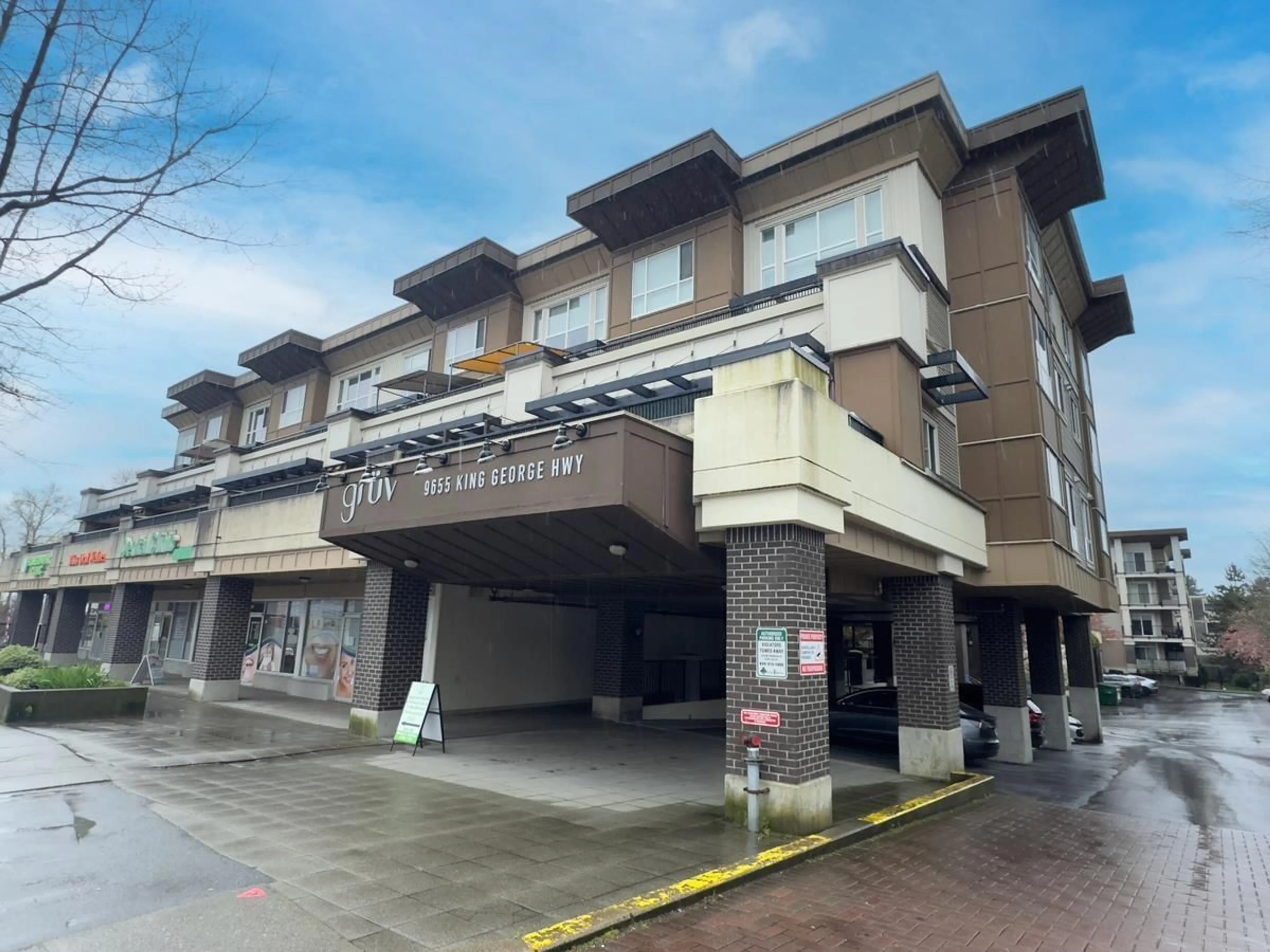 Unknown for 215 - 9655 KING GEORGE BOULEVARD, Surrey British Columbia V3T0C7