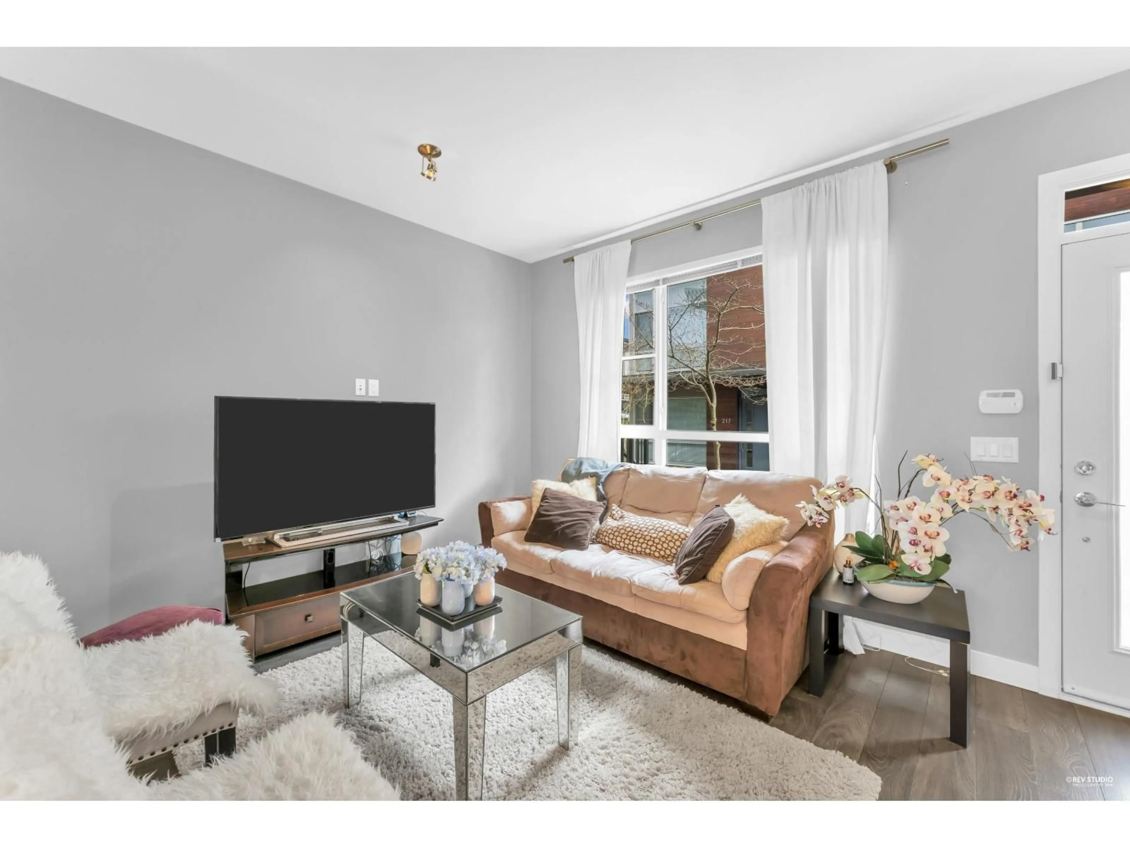 Living room with furniture, unknown for 114 - 2228 162 STREET, Surrey British Columbia V3Z6P4