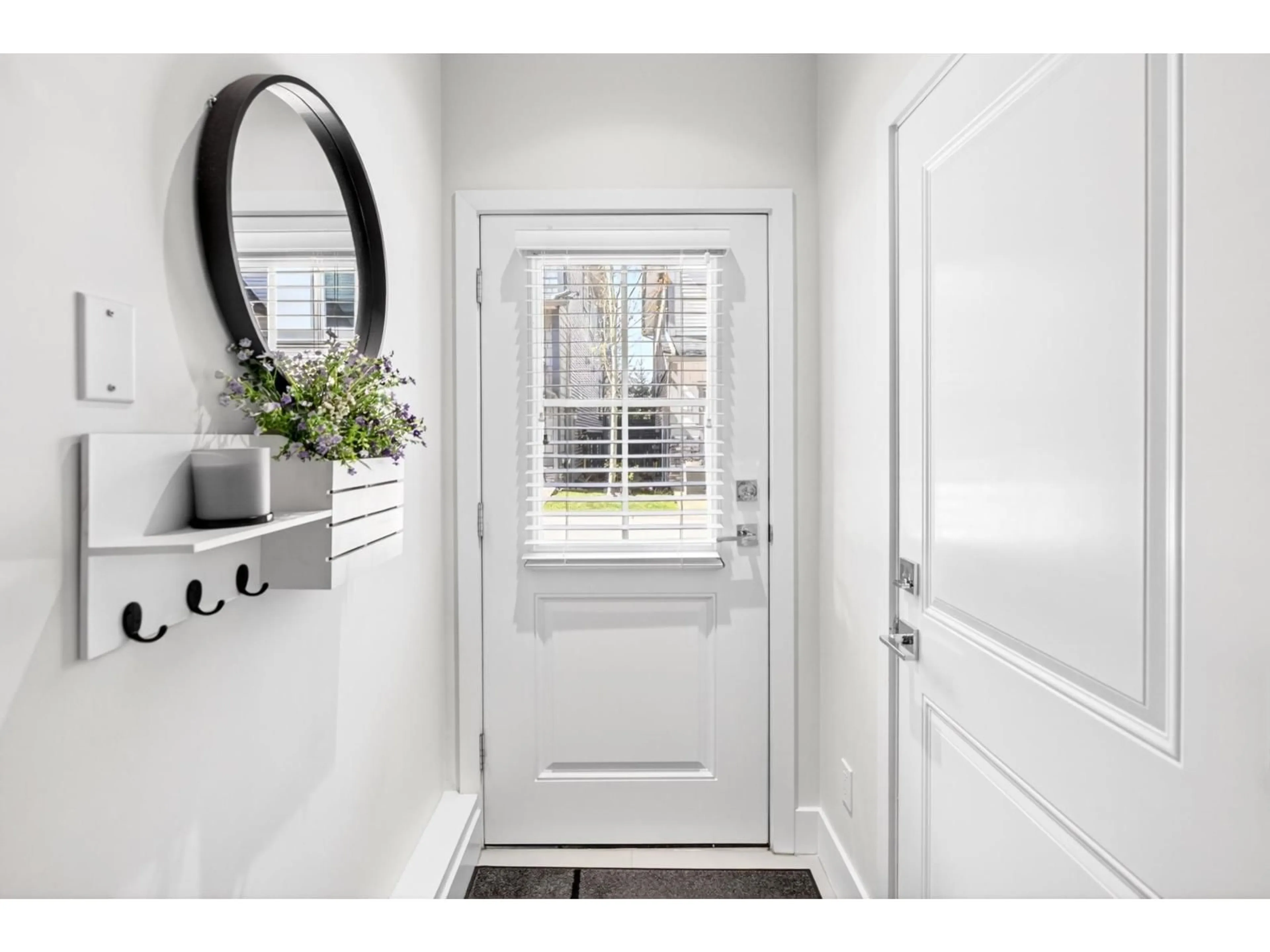 Indoor entryway for 65 - 8217 204B STREET, Langley British Columbia V2Y0V6