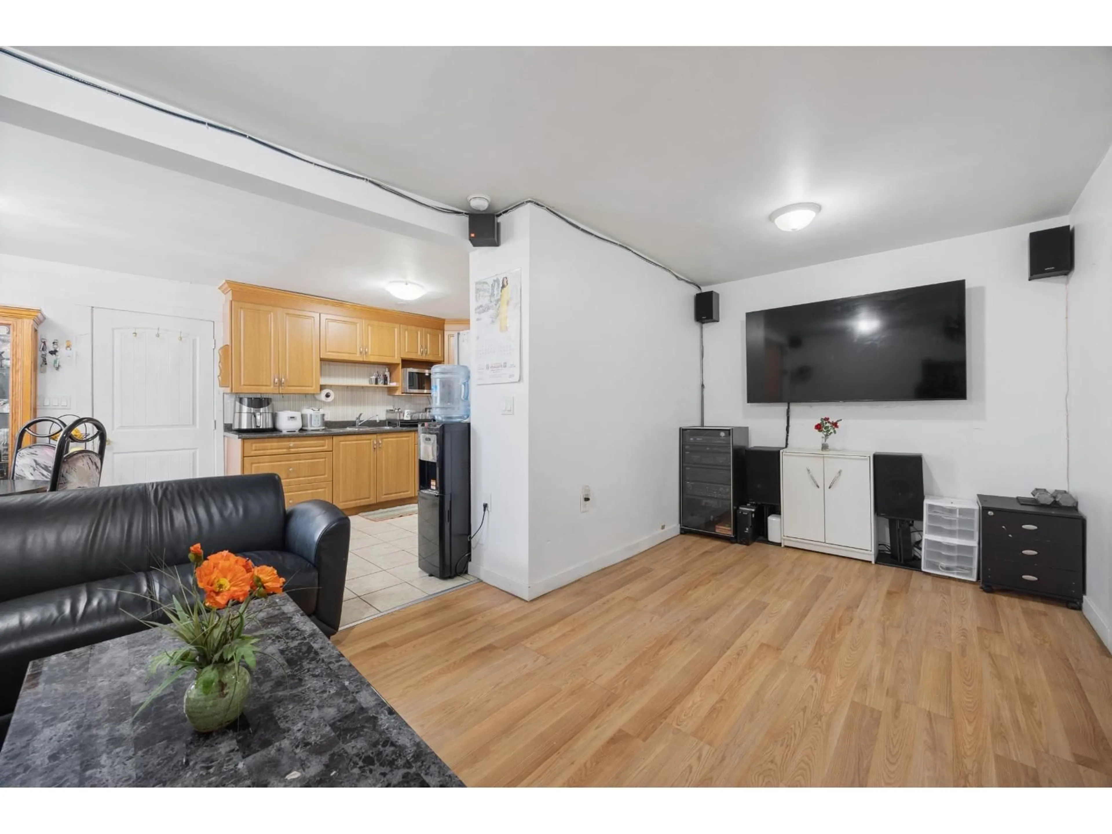 A pic of a room for 12710 113B AVENUE, Surrey British Columbia V3V3N1