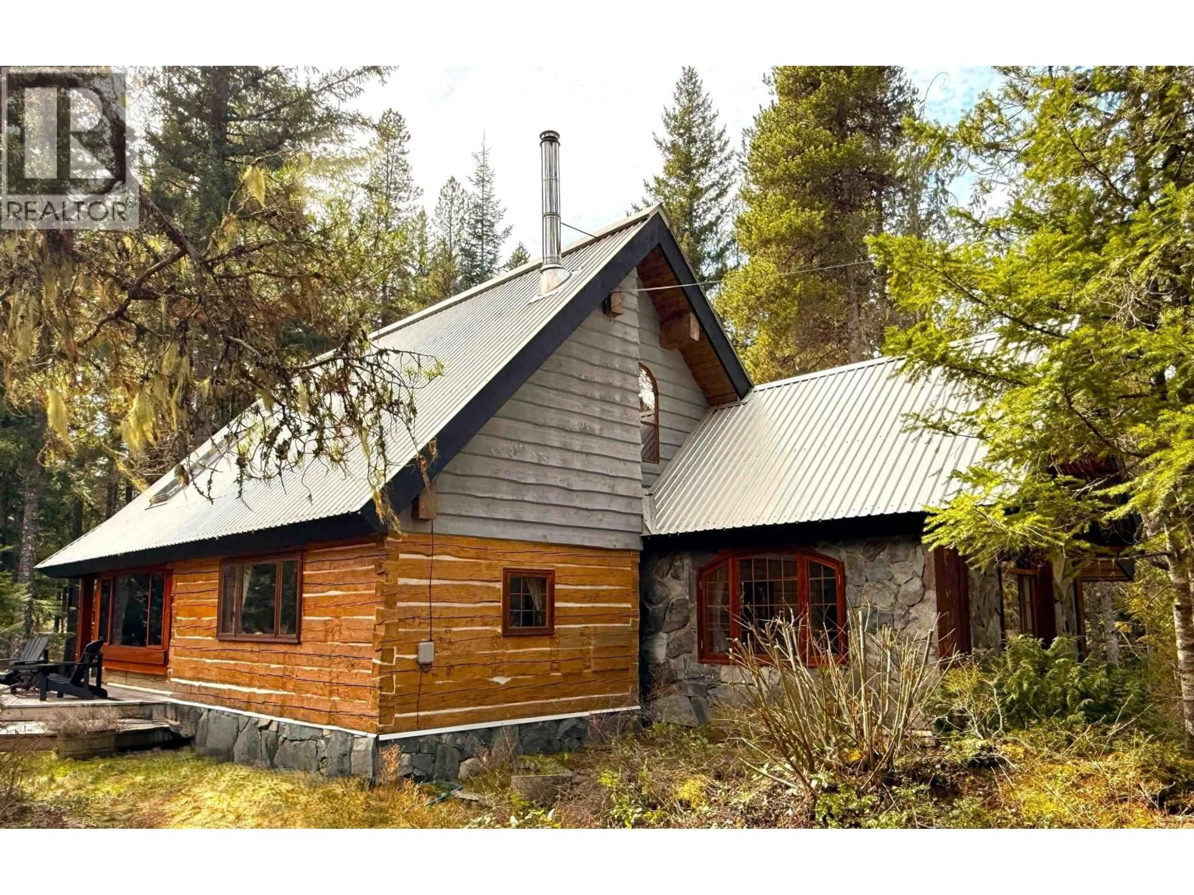 Home with vinyl exterior material, building for 40 BLACK TUSK DRIVE, Whistler British Columbia V8E0A1