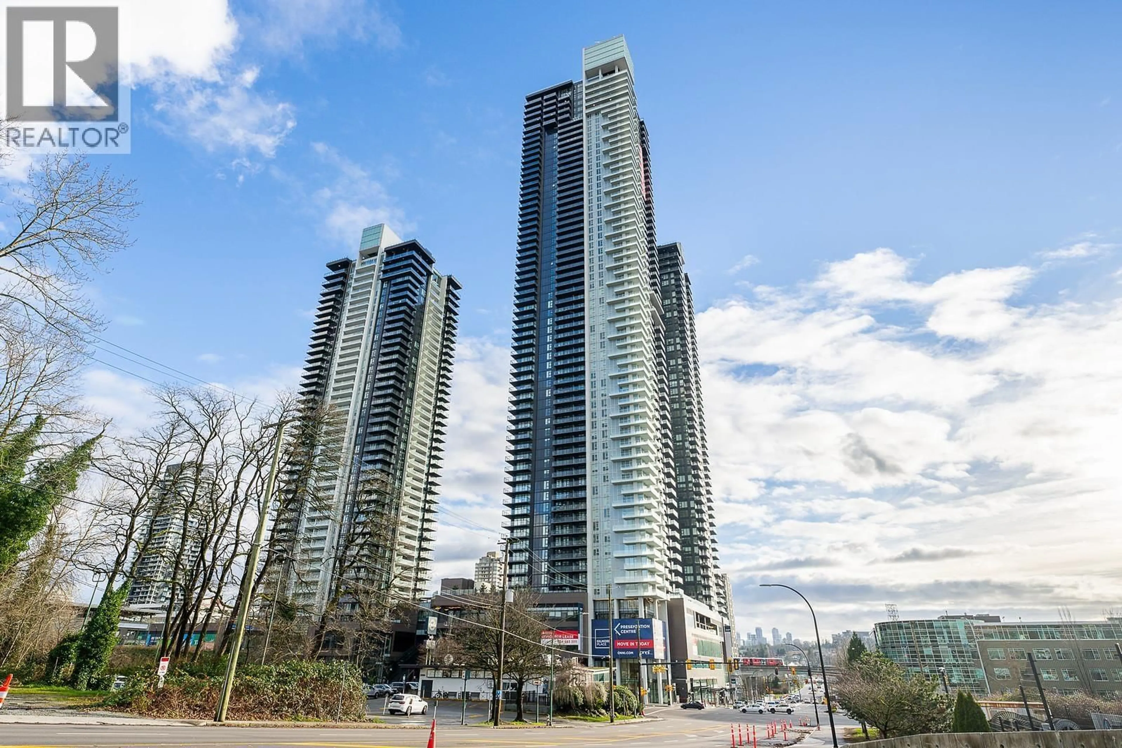 Unknown for 1301 - 2108 GILMORE AVENUE, Burnaby British Columbia V5C0N8