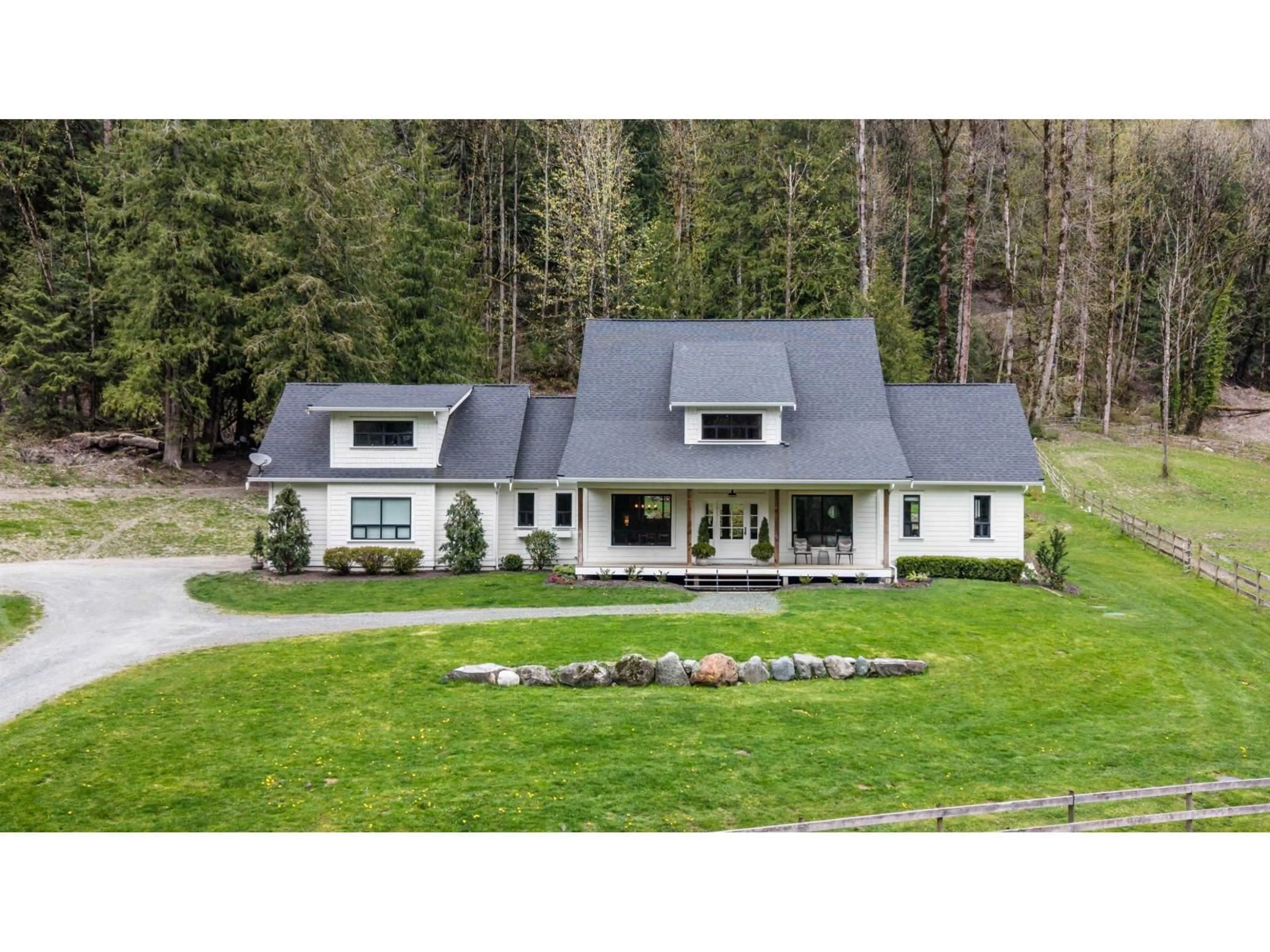 Home with vinyl exterior material, mountain view for 49439 CHILLIWACK LAKE ROAD, Chilliwack British Columbia V4Z1A6