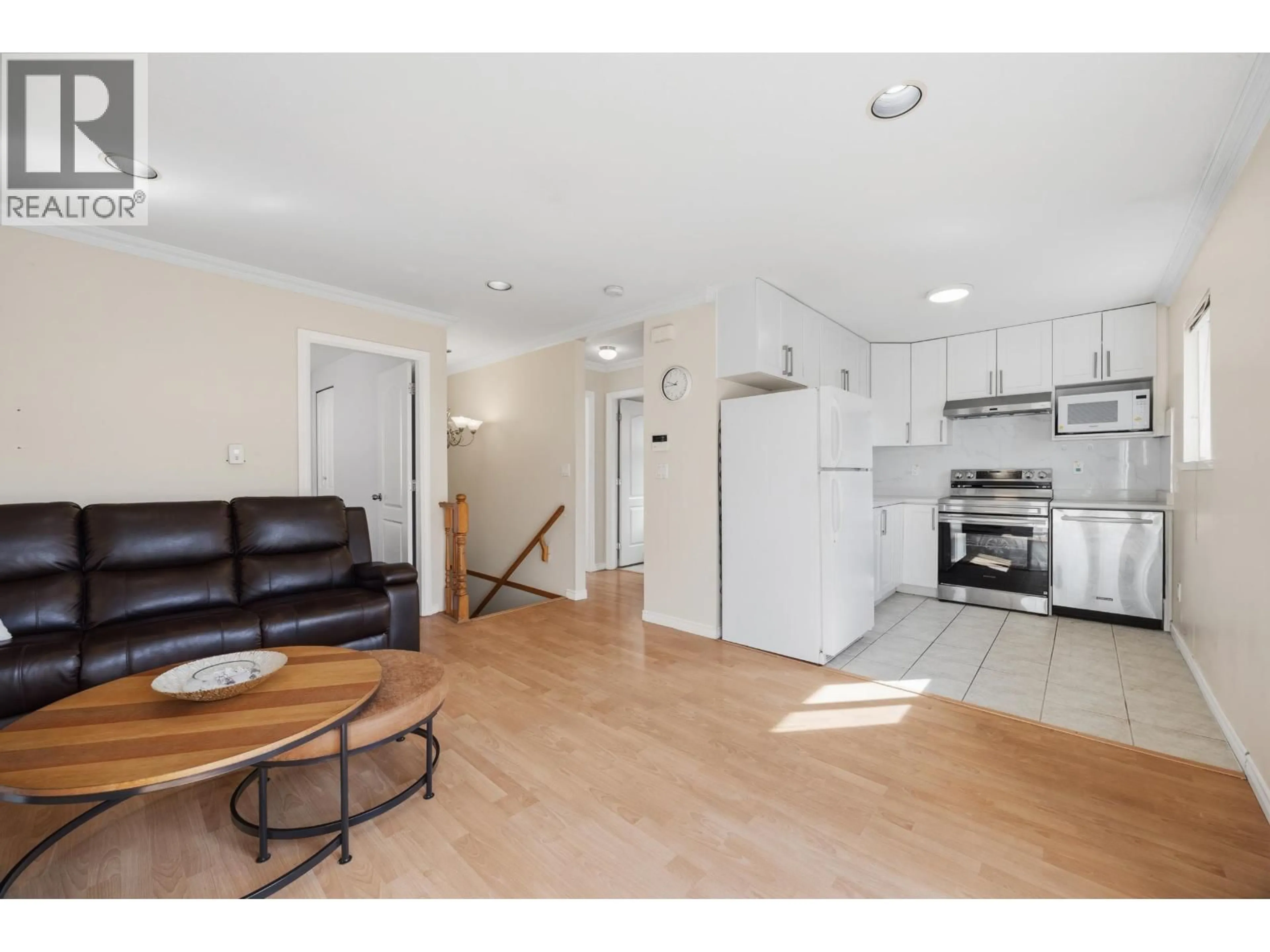 Unknown for 6058 WOODSWORTH STREET, Burnaby British Columbia V5G1S8