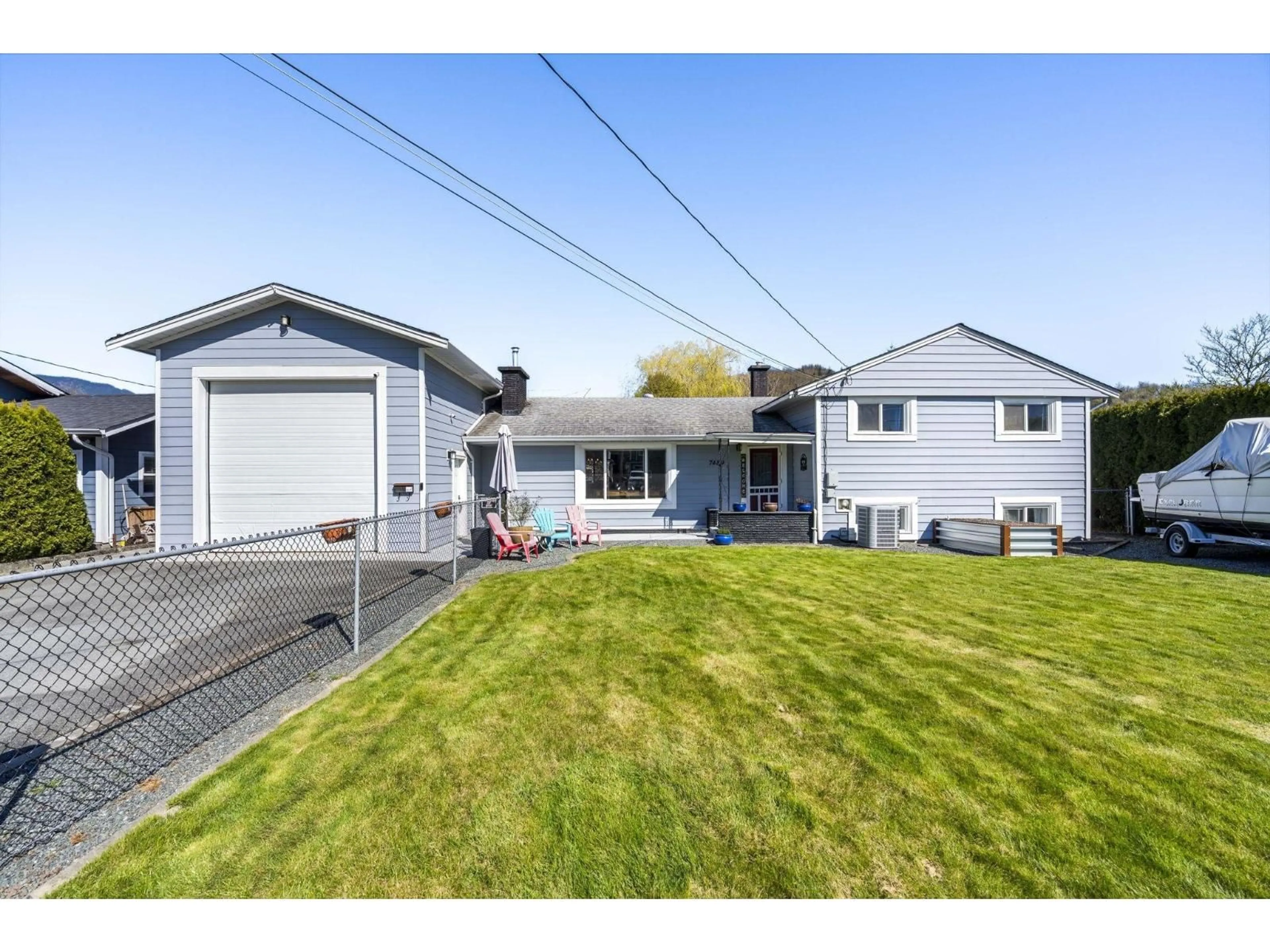 Home with vinyl exterior material, street for 7489 MORROW ROAD, Agassiz British Columbia V0M1A2