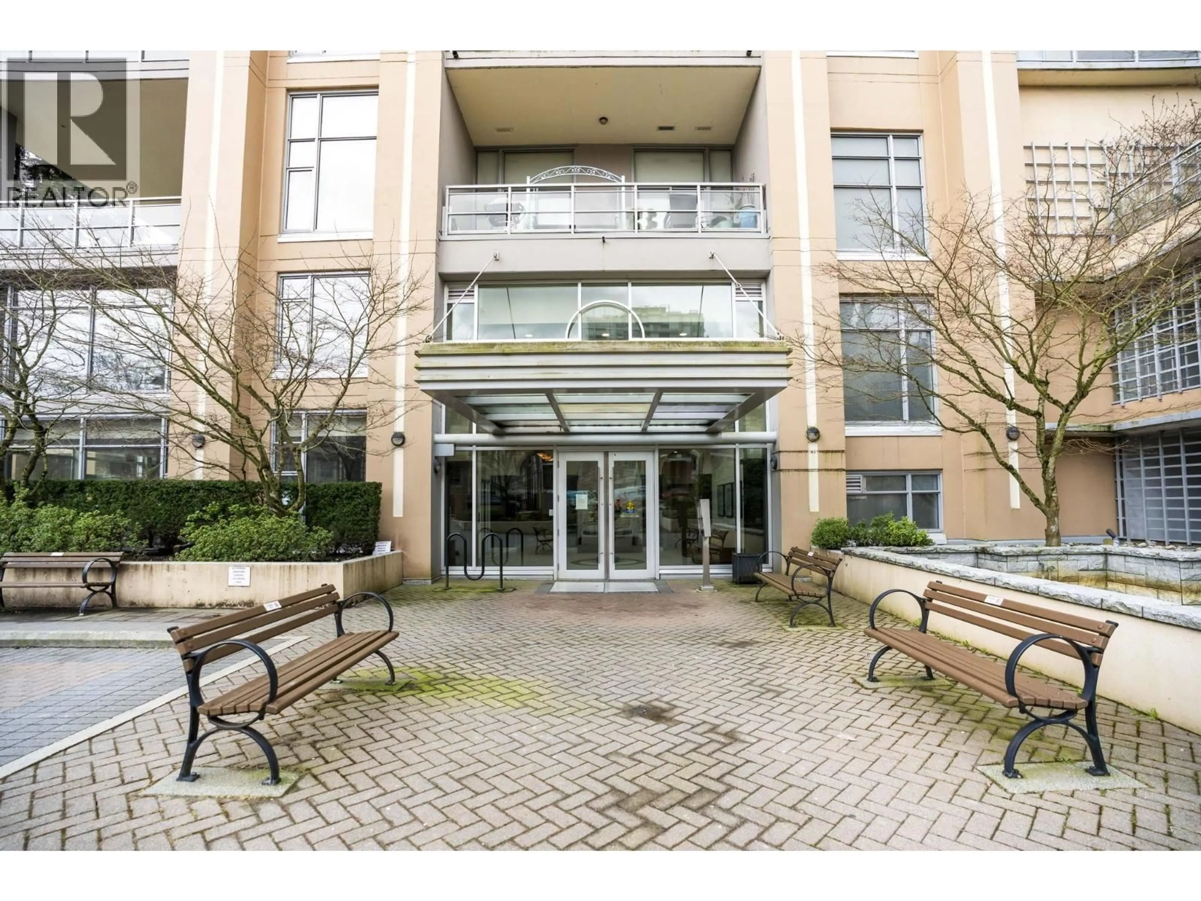 Indoor foyer for 1908 - 280 ROSS DRIVE, New Westminster British Columbia V3L0C2