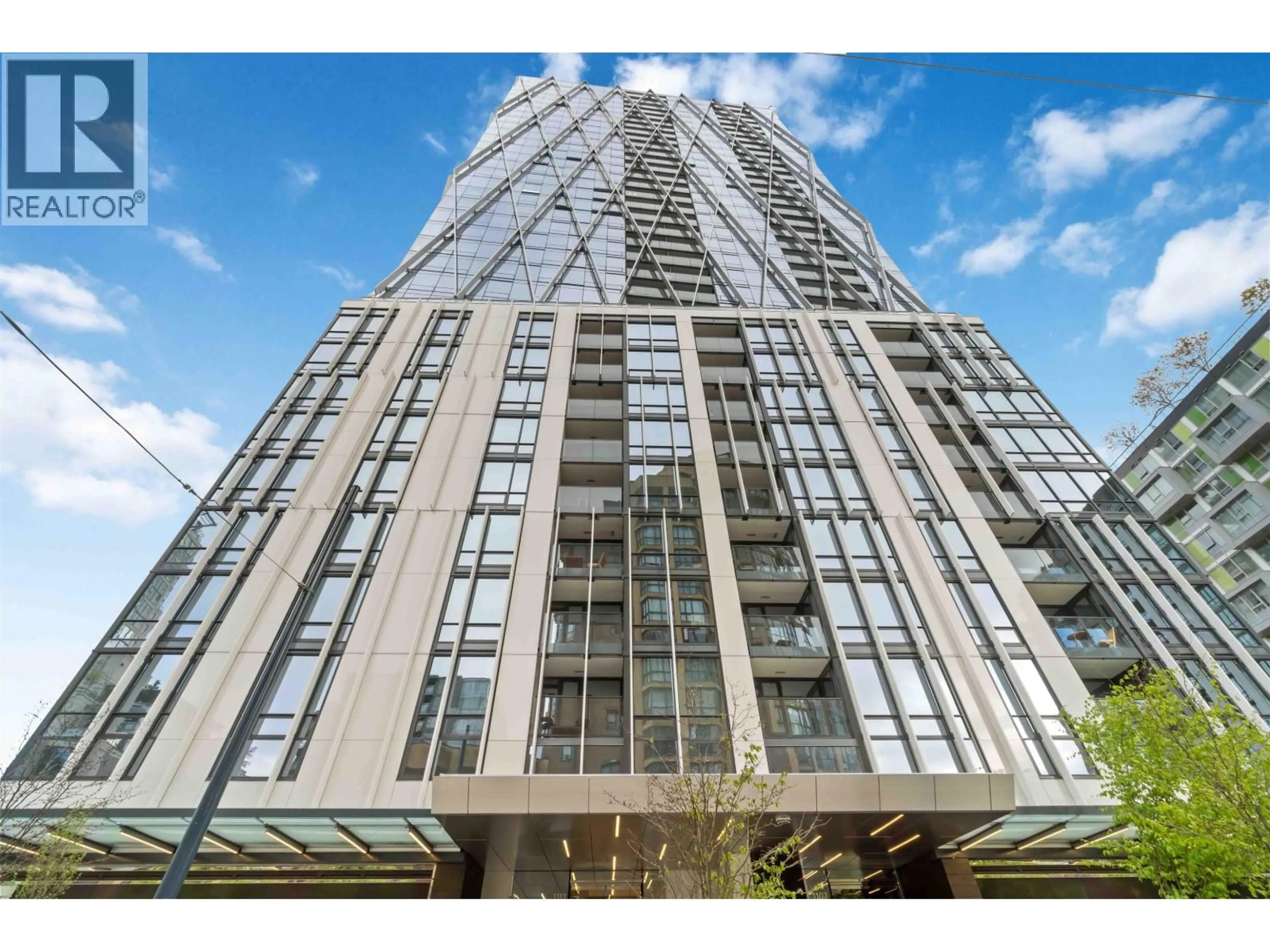 Indoor foyer for 1305 - 1111 RICHARDS STREET, Vancouver British Columbia V6B0S3