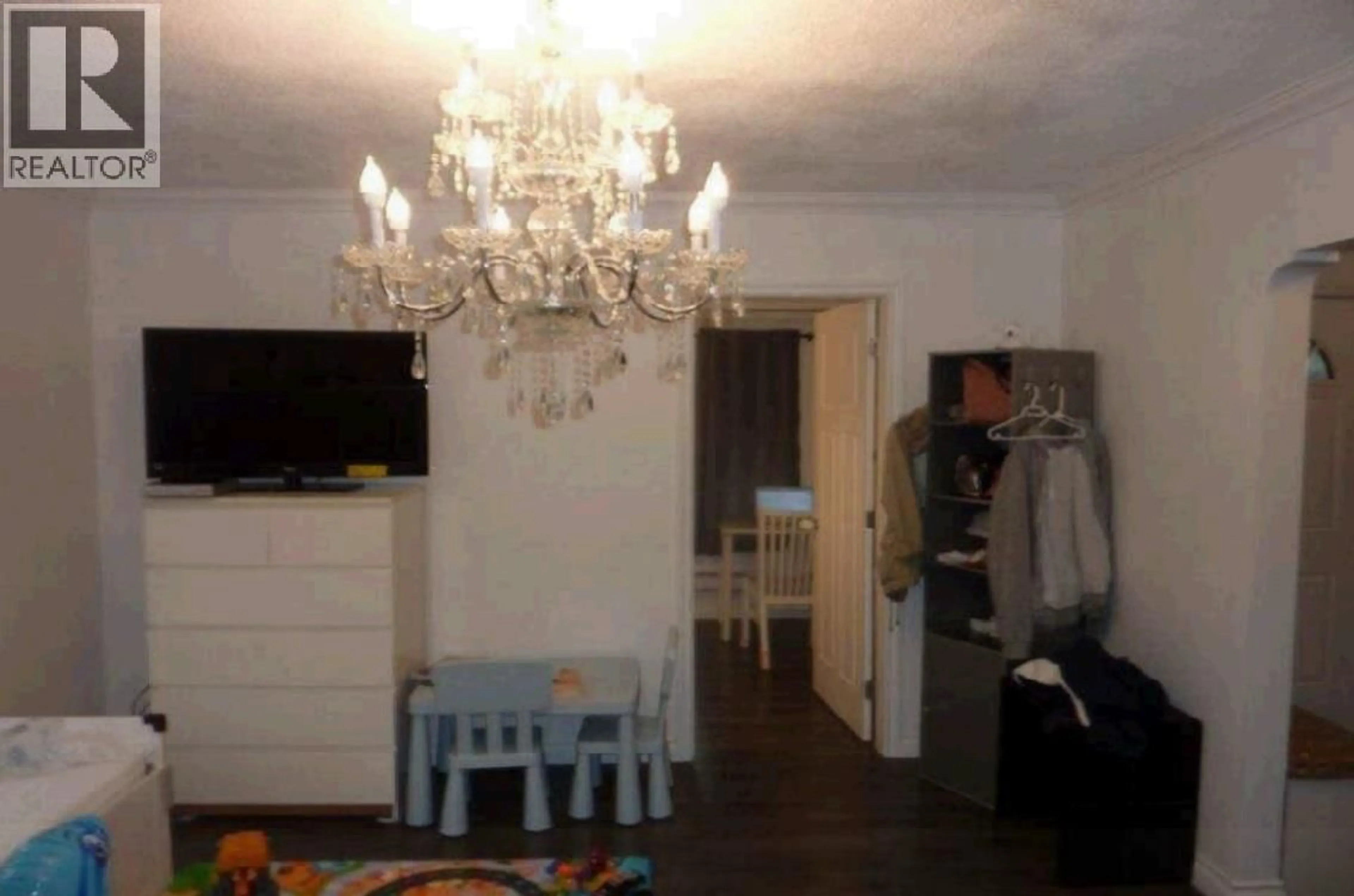 A pic of a room for 9909 LYNDHURST STREET, Burnaby British Columbia V3J1E9