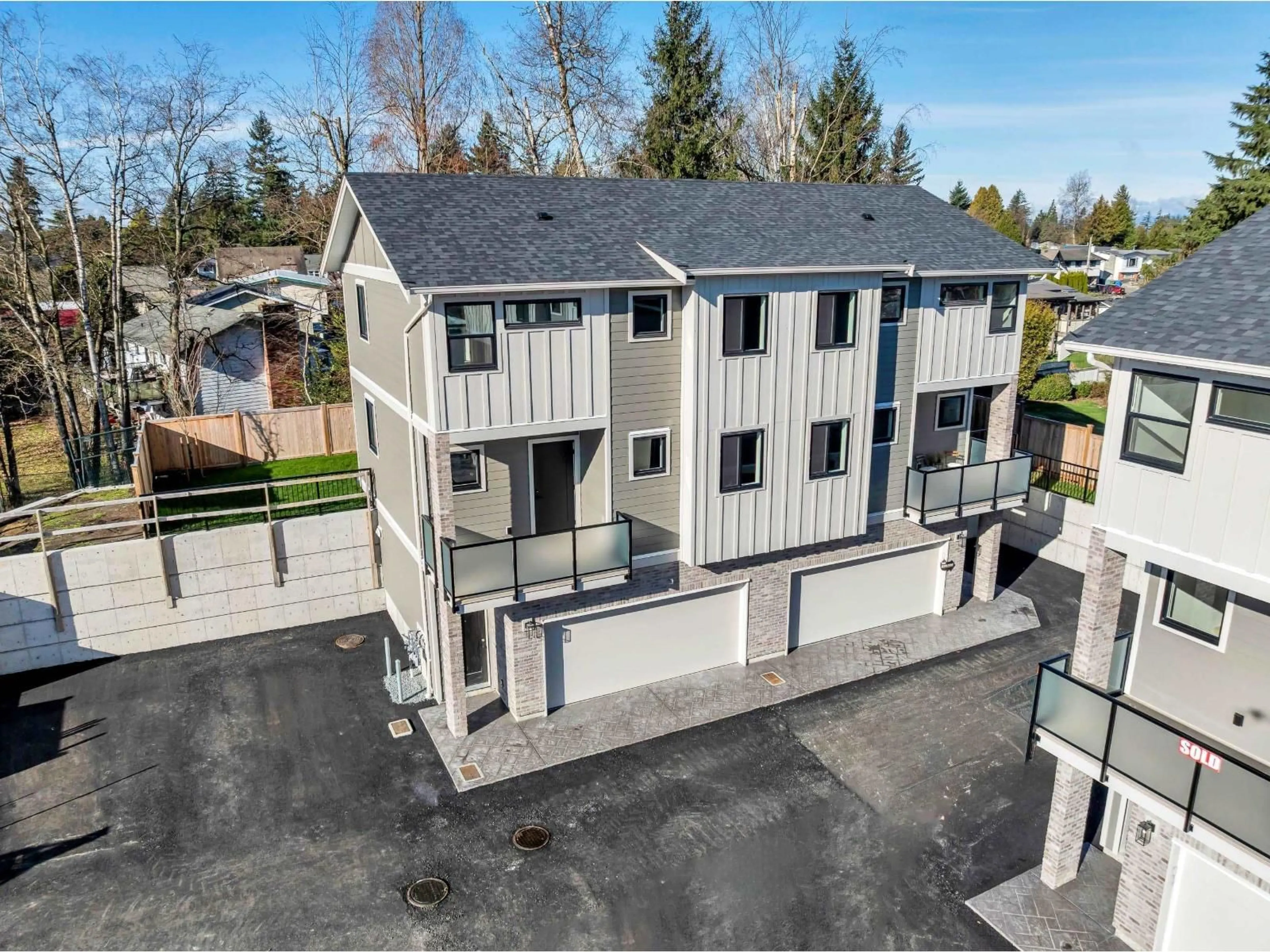 A pic from outside/outdoor area/front of a property/back of a property/a pic from drone, street for 2469 BECK ROAD, Abbotsford British Columbia V2S4S3