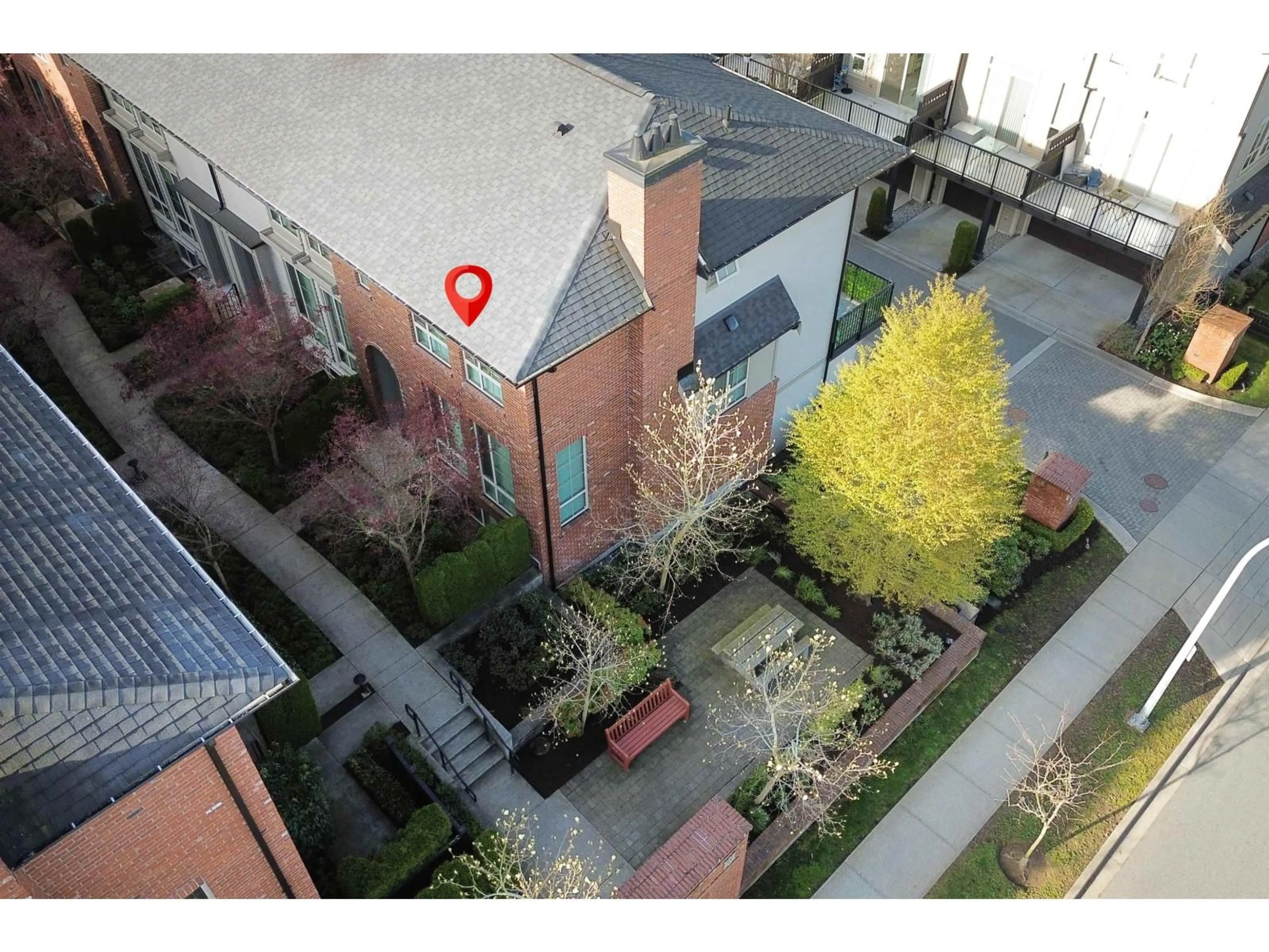 A pic from outside/outdoor area/front of a property/back of a property/a pic from drone, city buildings view from balcony for 27 - 16260 23A AVENUE, Surrey British Columbia V3Z0P7