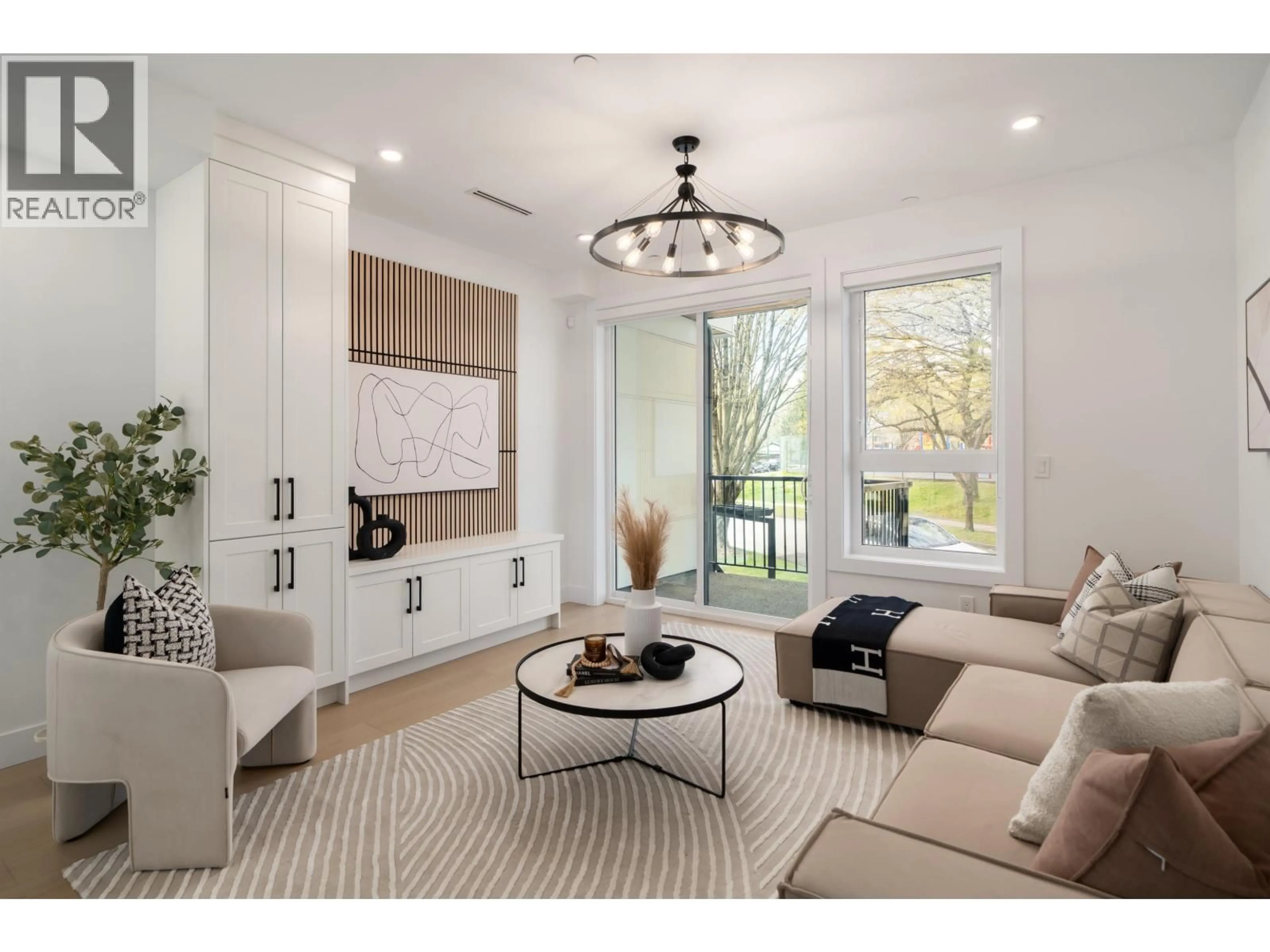 Living room with furniture, unknown for 4826 DUCHESS STREET, Vancouver British Columbia V5R3L6