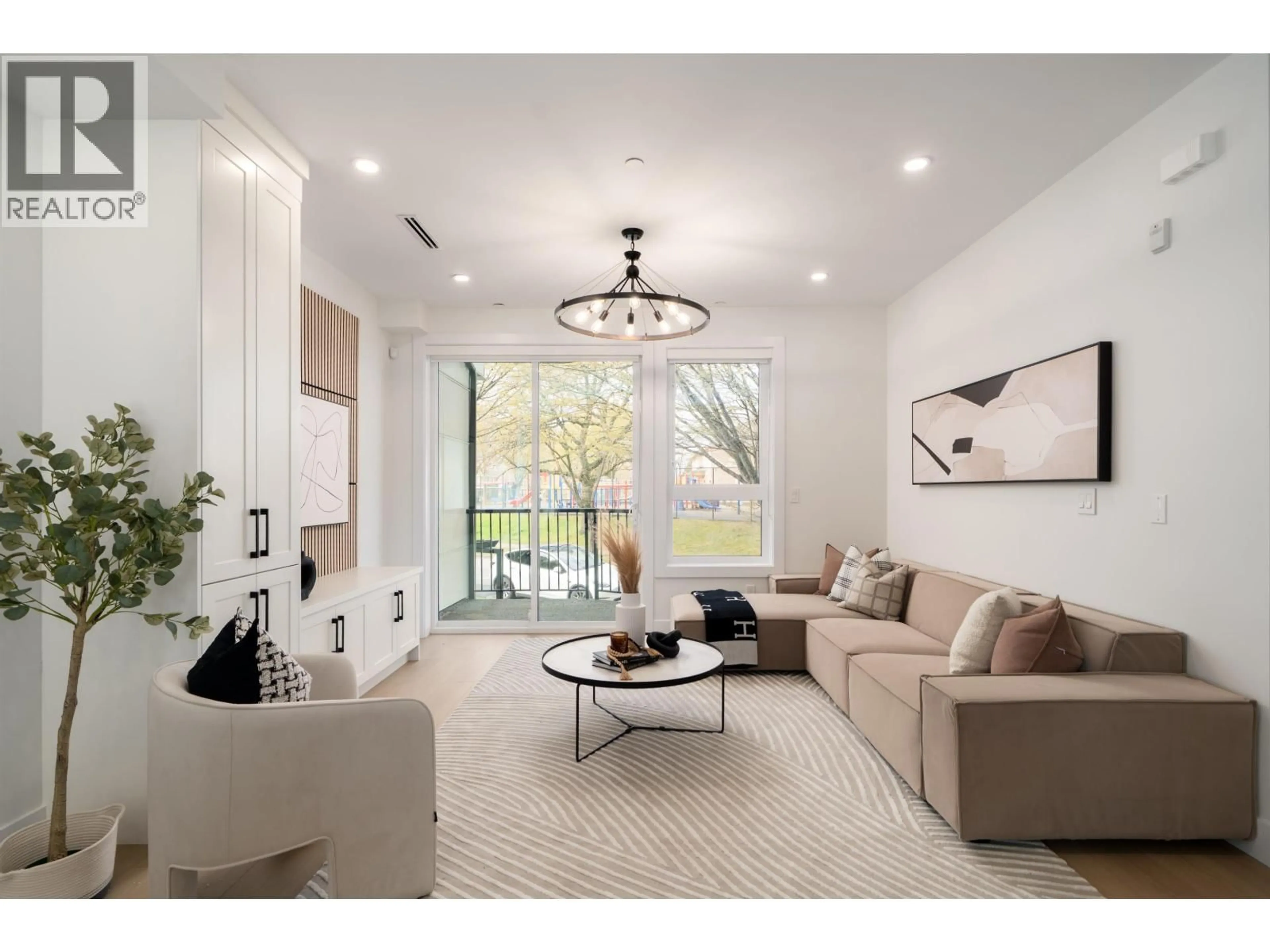 Living room with furniture, unknown for 4826 DUCHESS STREET, Vancouver British Columbia V5R3L6