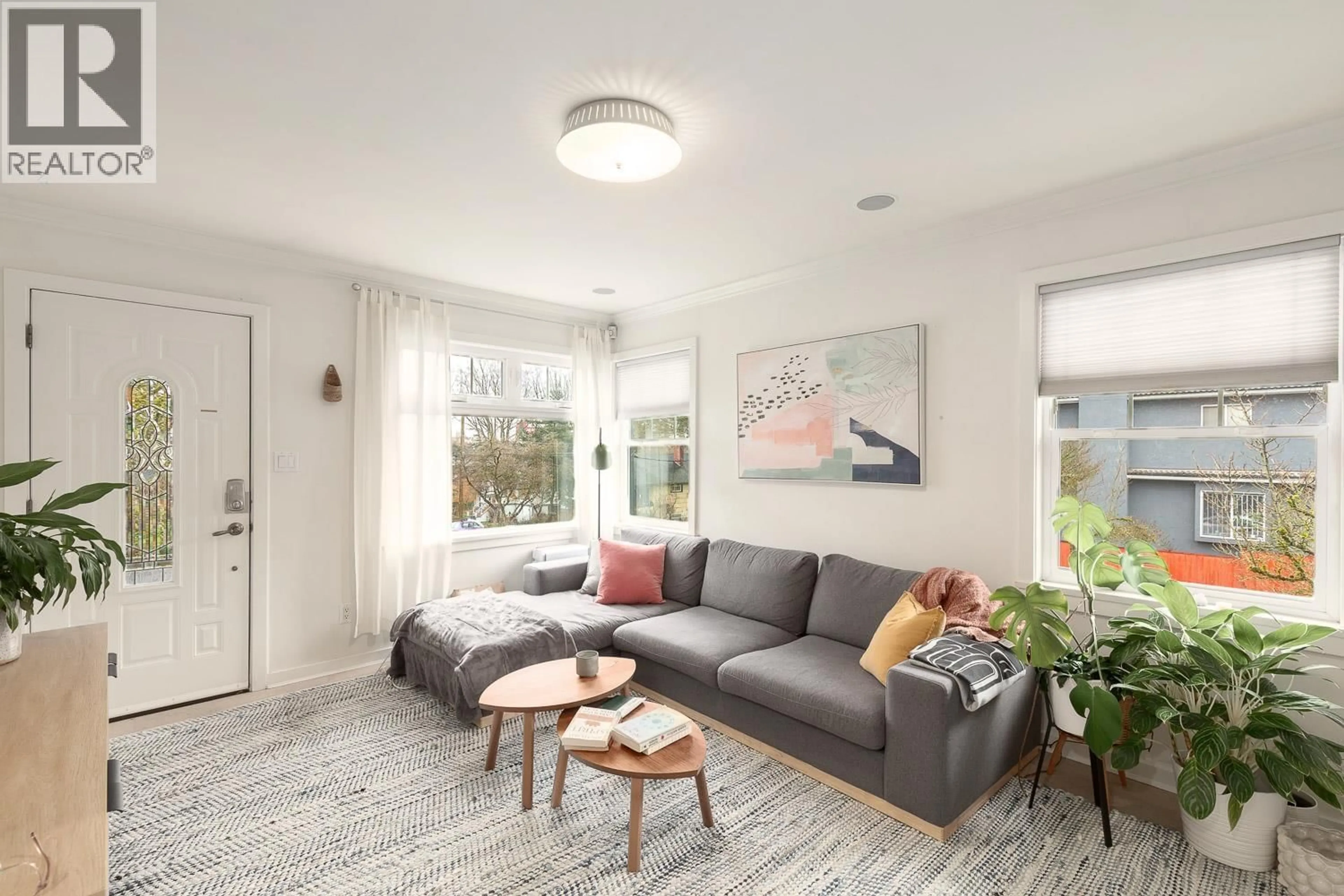 Living room with furniture, unknown for 796 22ND AVENUE, Vancouver British Columbia V5V1V6