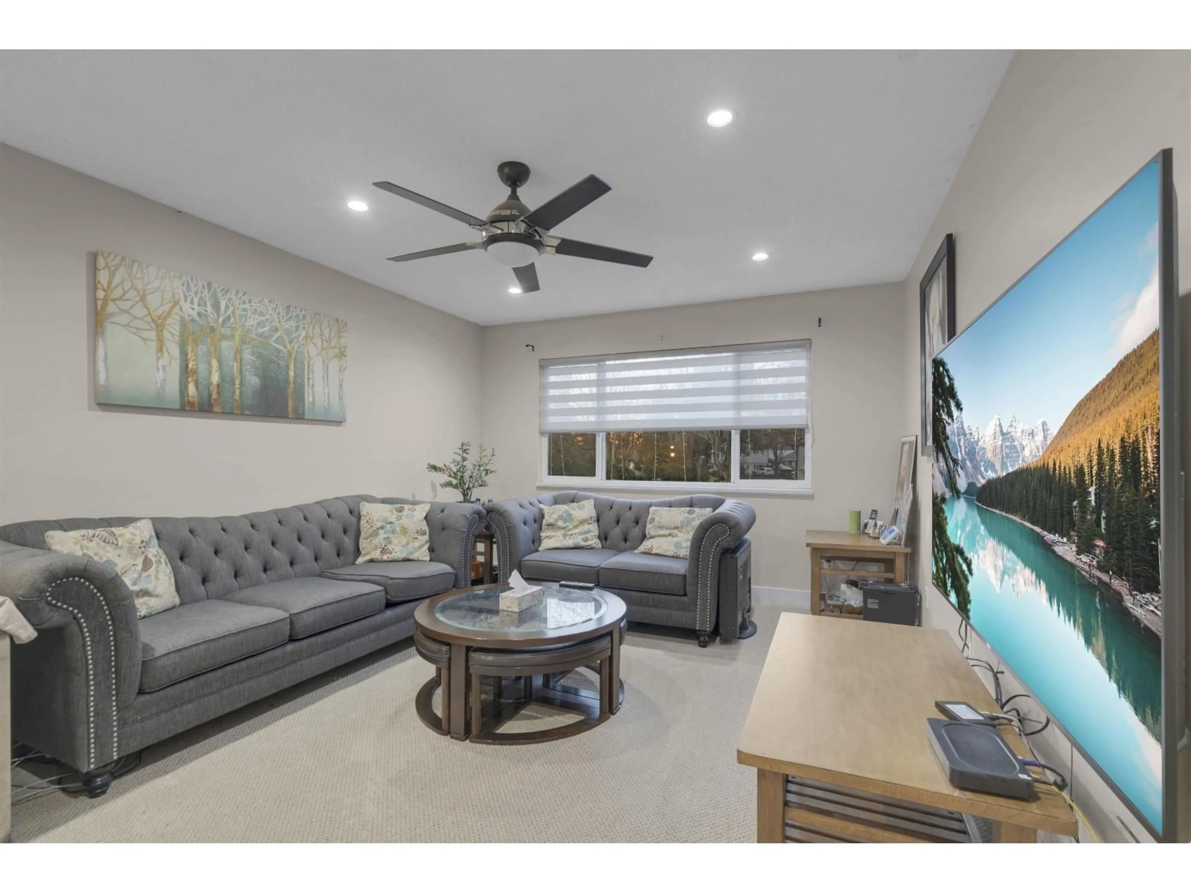 Living room with furniture, unknown for 6314 SORREL PLACE, Surrey British Columbia V3S5H7