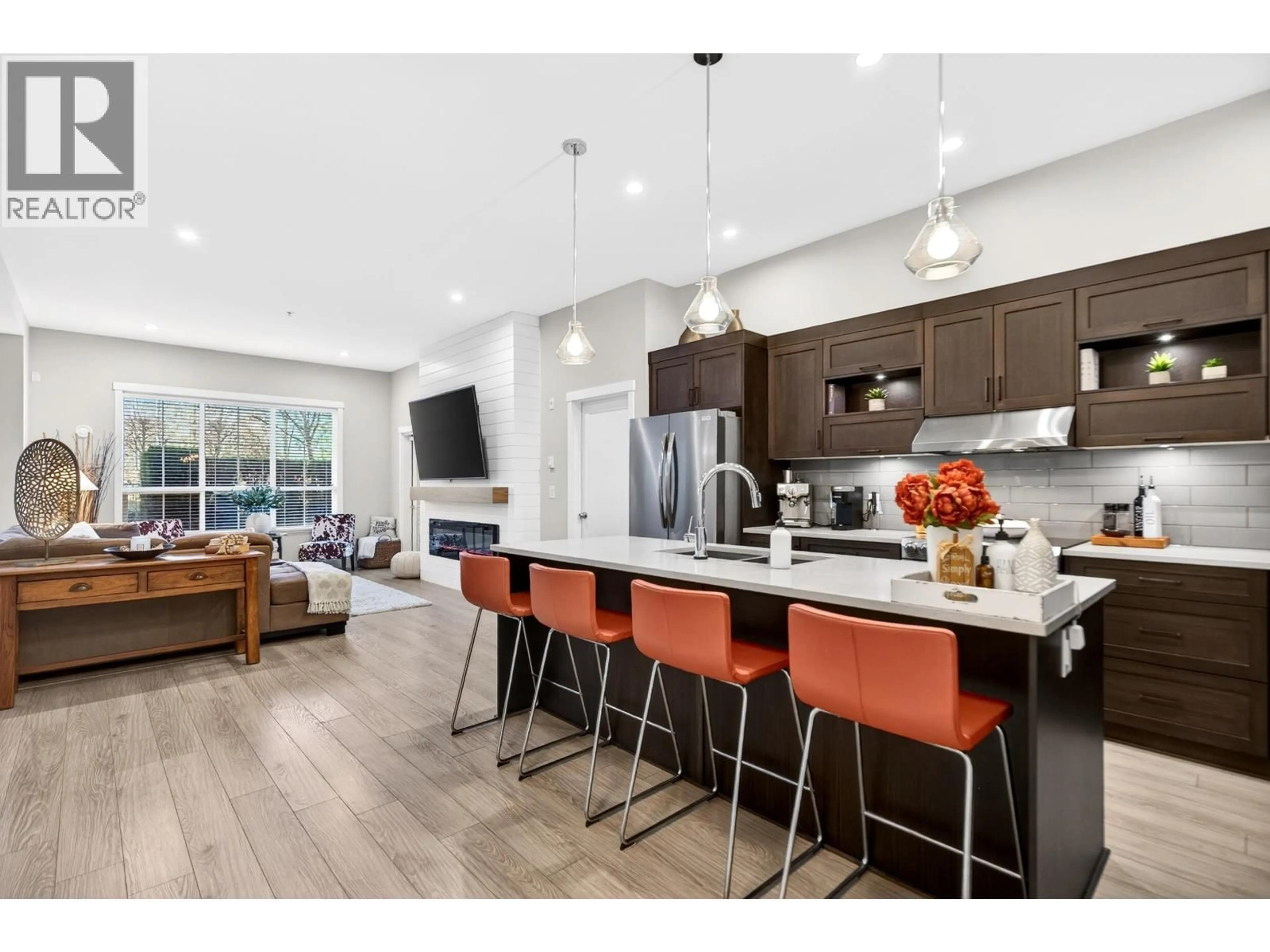 Open concept kitchen, unknown for 103 - 12367 224 STREET, Maple Ridge British Columbia V2X6B9