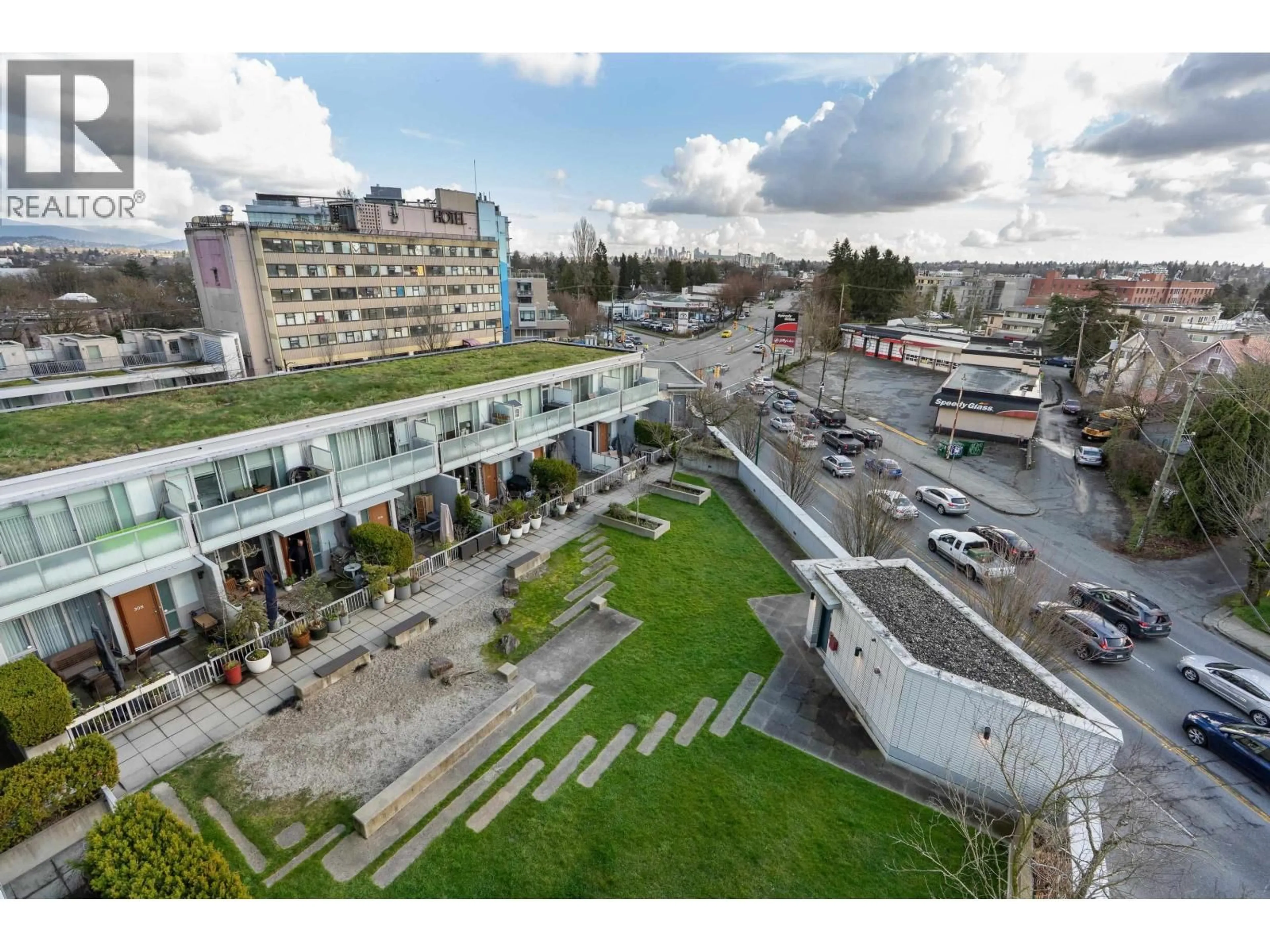 Unknown for 709 - 2770 SOPHIA STREET, Vancouver British Columbia V5T0A4