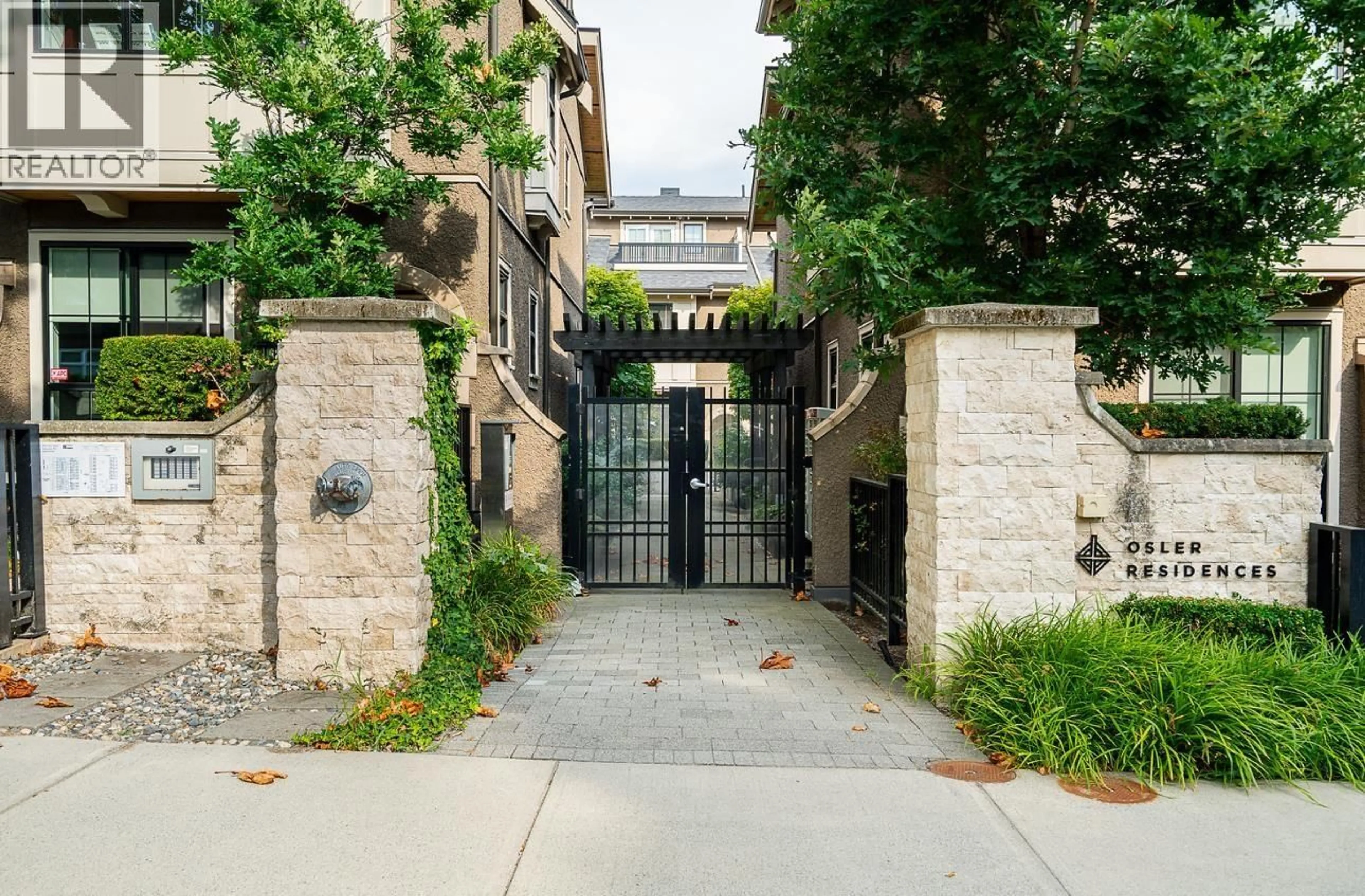 Unknown for 8562 OSLER STREET, Vancouver British Columbia V6P4E4