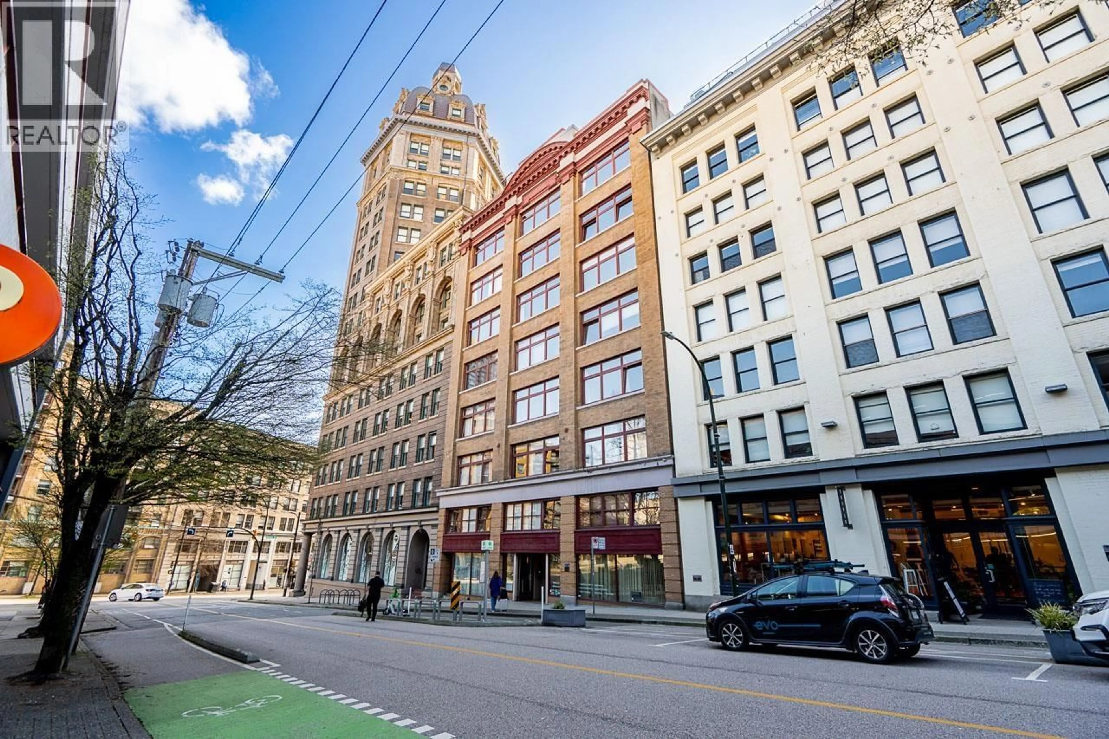 Patio, building for 703 - 518 BEATTY STREET, Vancouver British Columbia V6B6G8