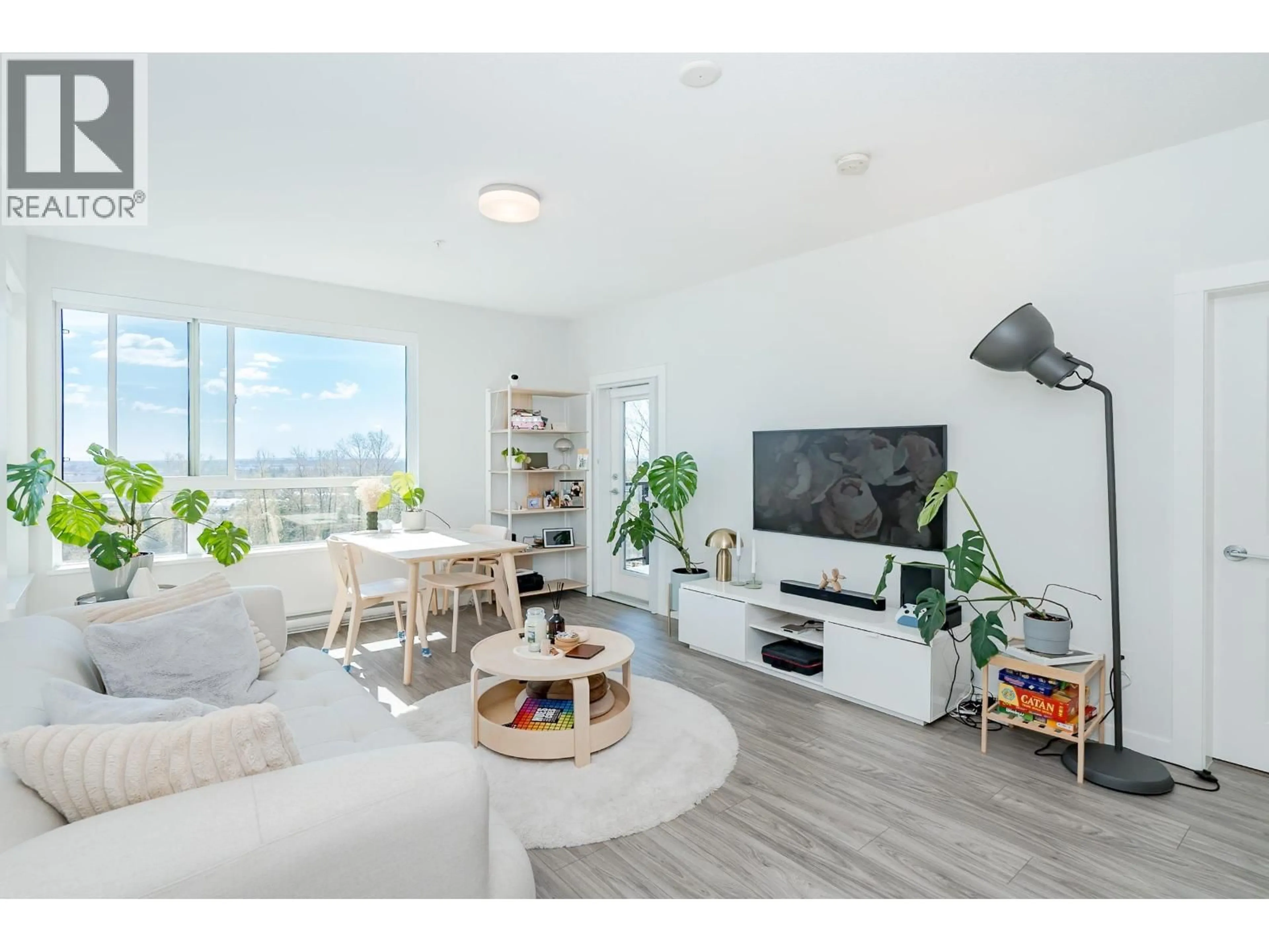 Living room with furniture, unknown for 416 - 6438 BYRNEPARK DRIVE, Burnaby British Columbia V3N0J1