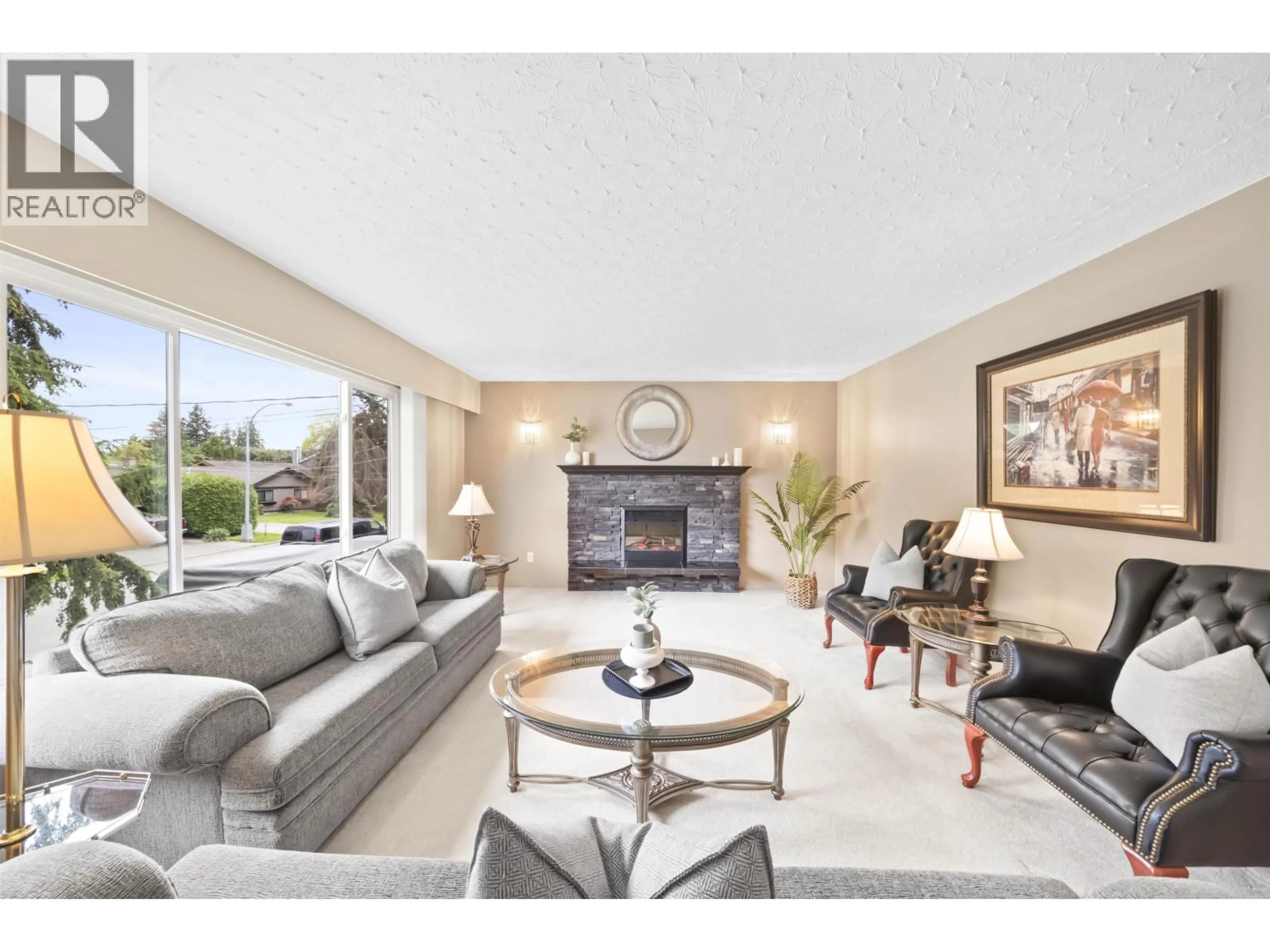 Living room with furniture, unknown for 5251 CHAMBERLAYNE AVENUE, Delta British Columbia V4K2J7