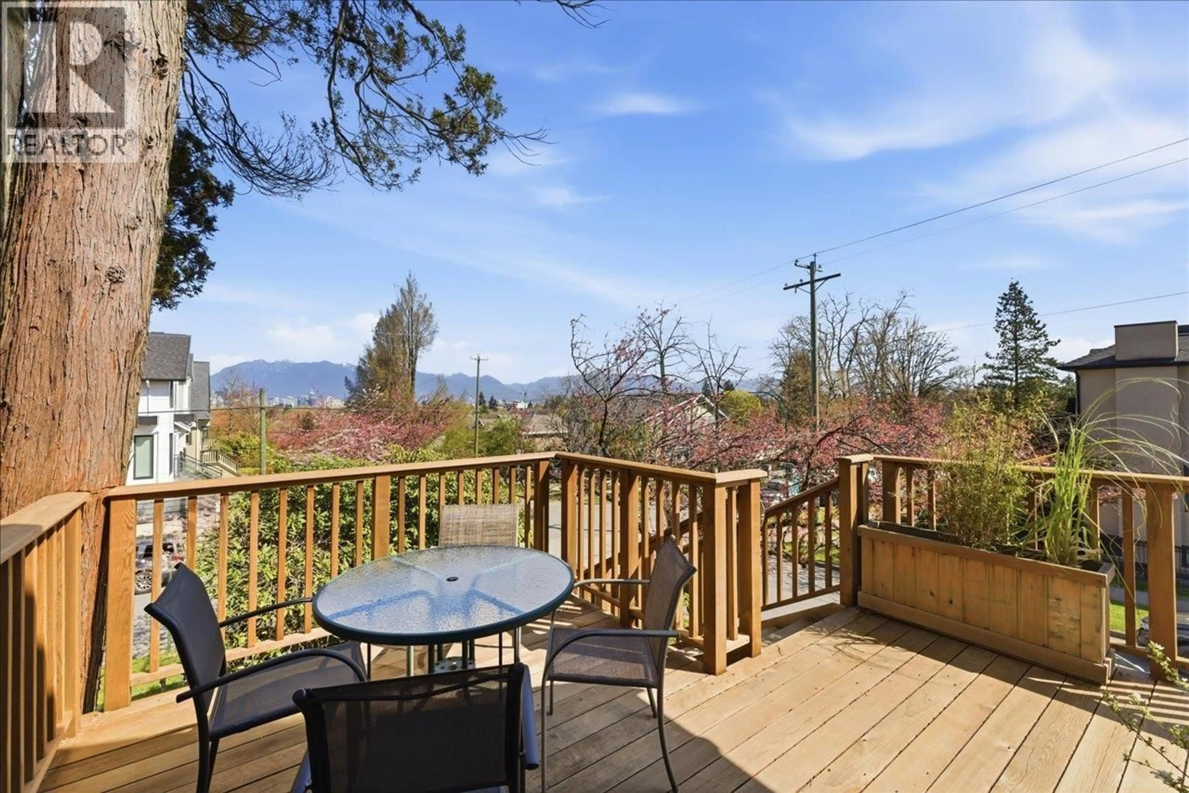 Patio, mountain view for 706 24TH AVENUE, Vancouver British Columbia V5Z2B8