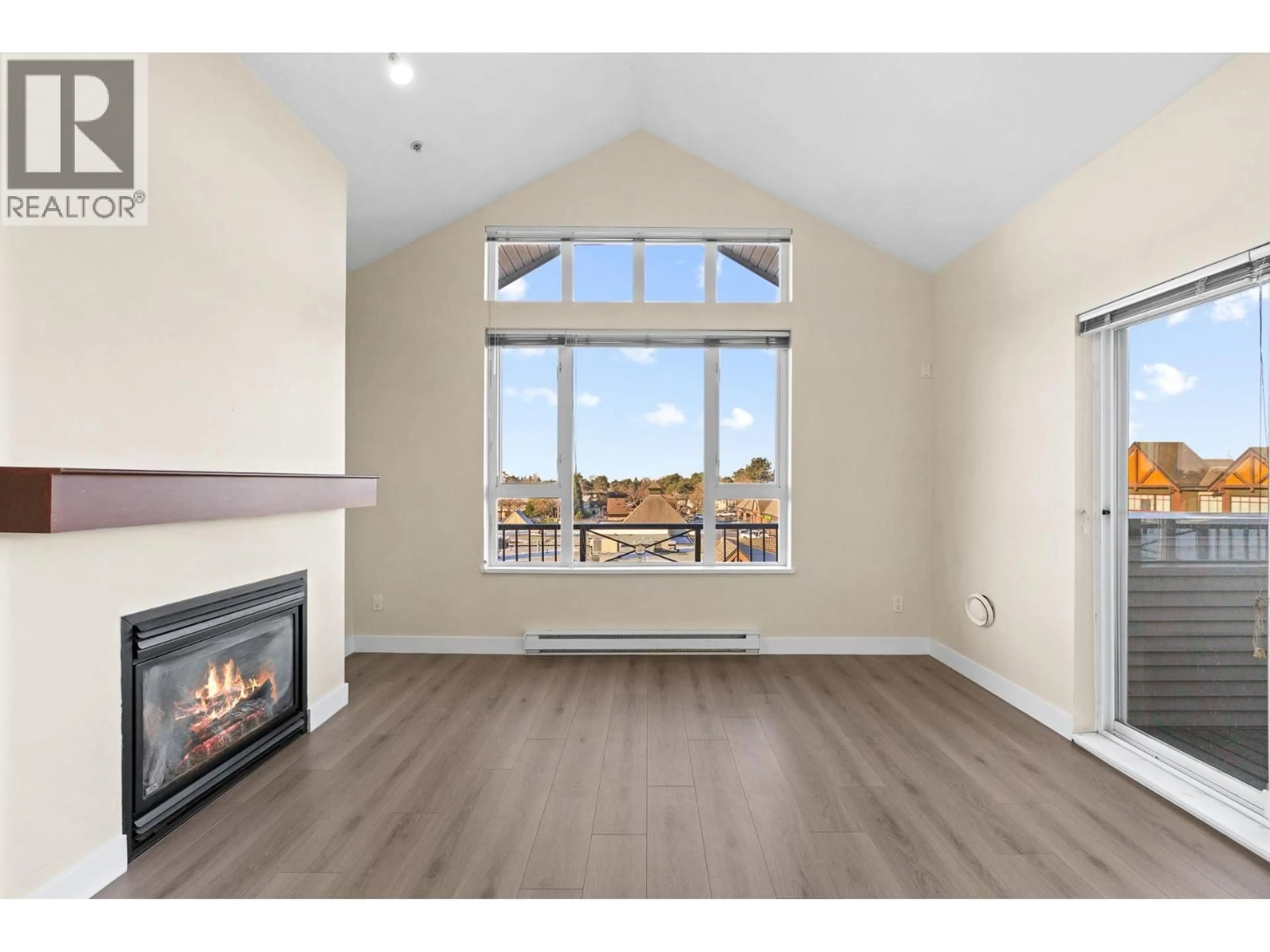 A pic of a room for 417 - 7089 MONT ROYAL SQUARE, Vancouver British Columbia V5S4W6