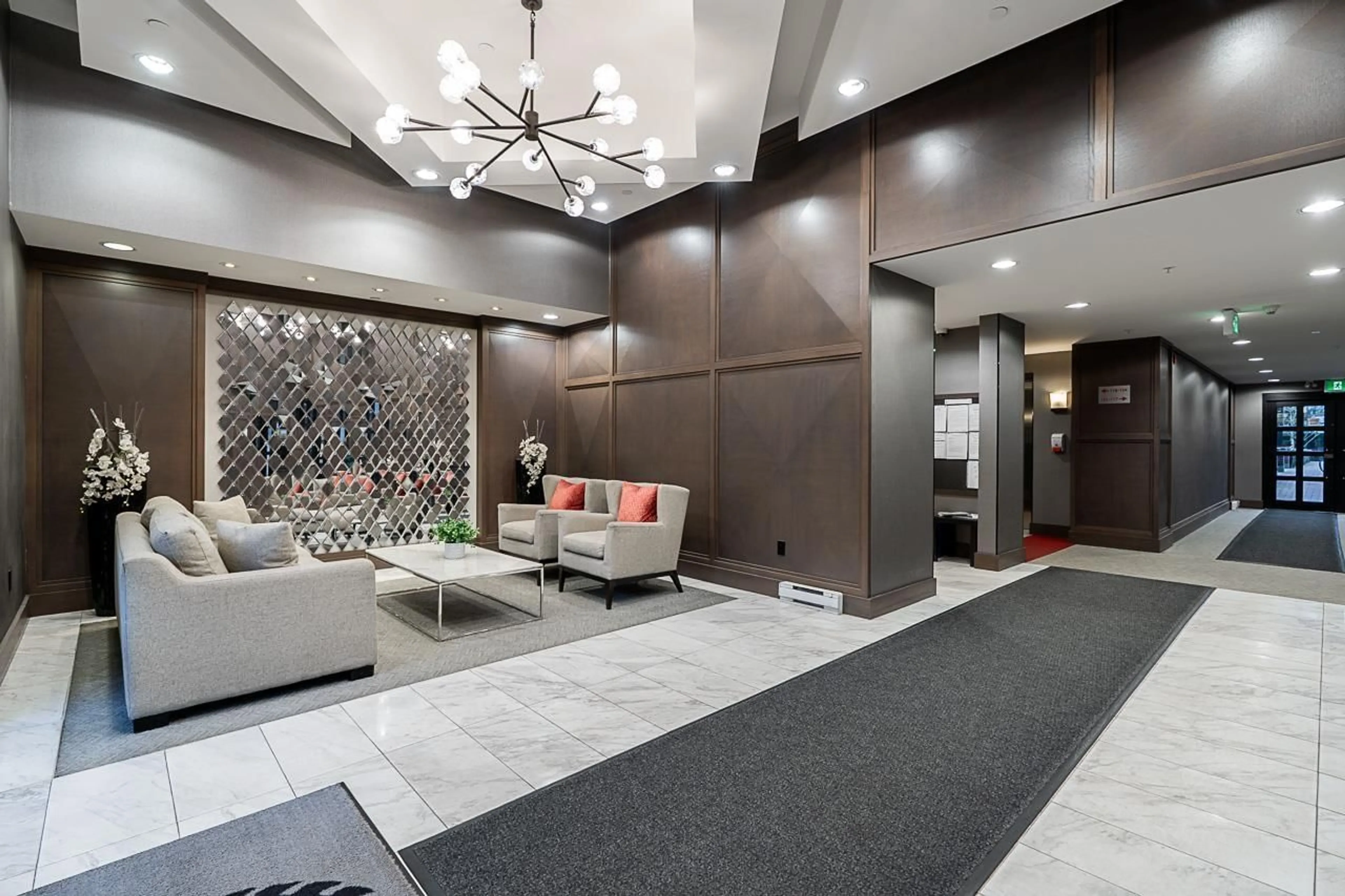 Lobby for 326 - 15168 33 AVENUE, Surrey British Columbia V3Z0N7