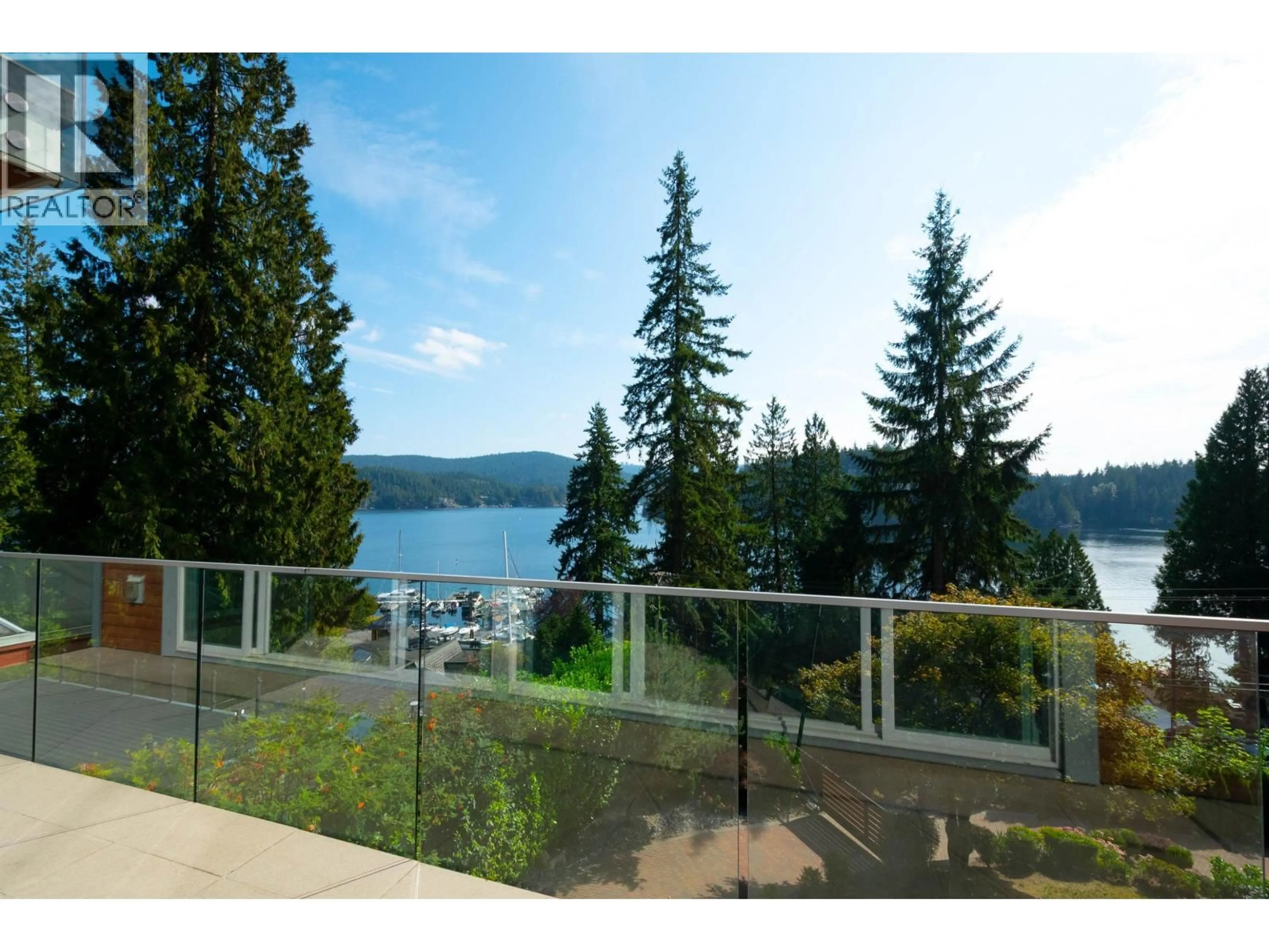 Patio, water/lake/river/ocean view for 2867 PANORAMA DRIVE, North Vancouver British Columbia V7G1V7