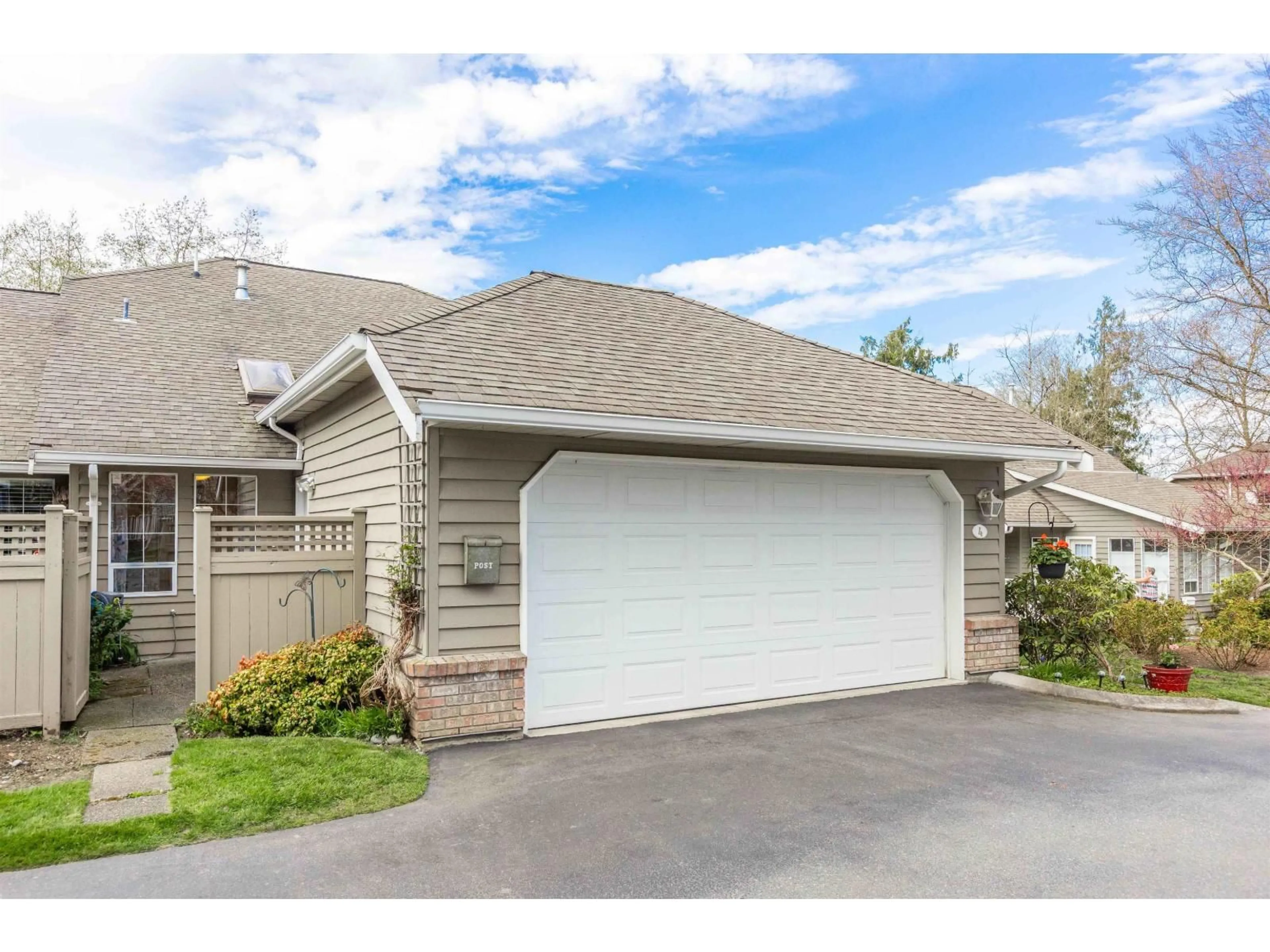 Unknown for 4 - 21848 50 AVENUE, Langley British Columbia V3A8A9