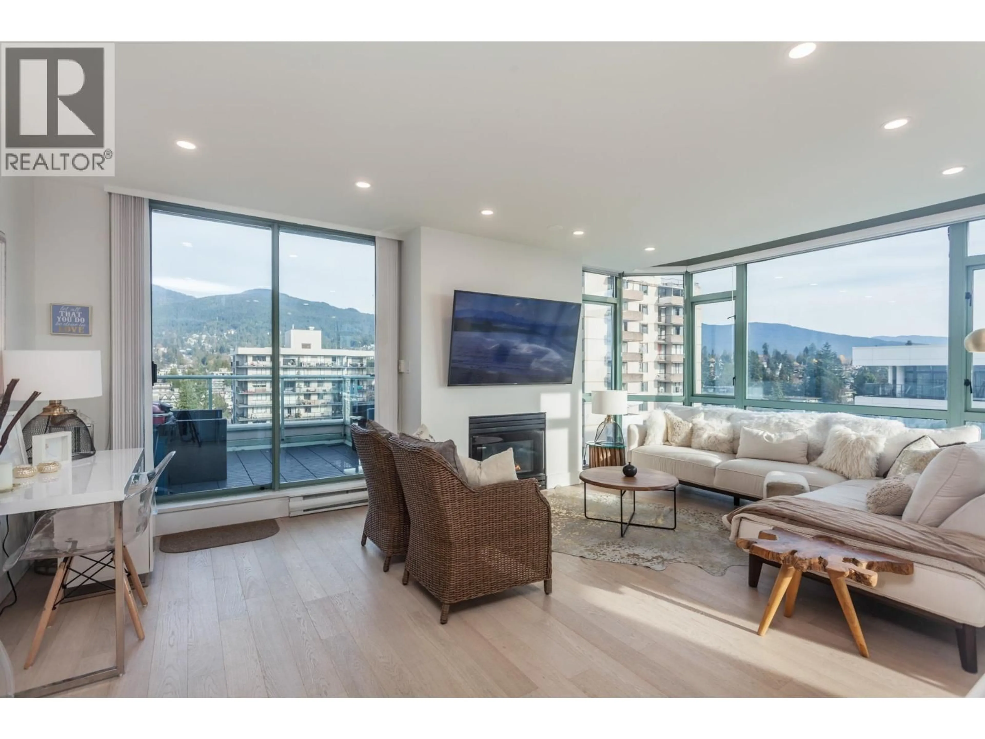 Living room with furniture, unknown for 1201 - 140 14TH STREET, North Vancouver British Columbia V7L2N3
