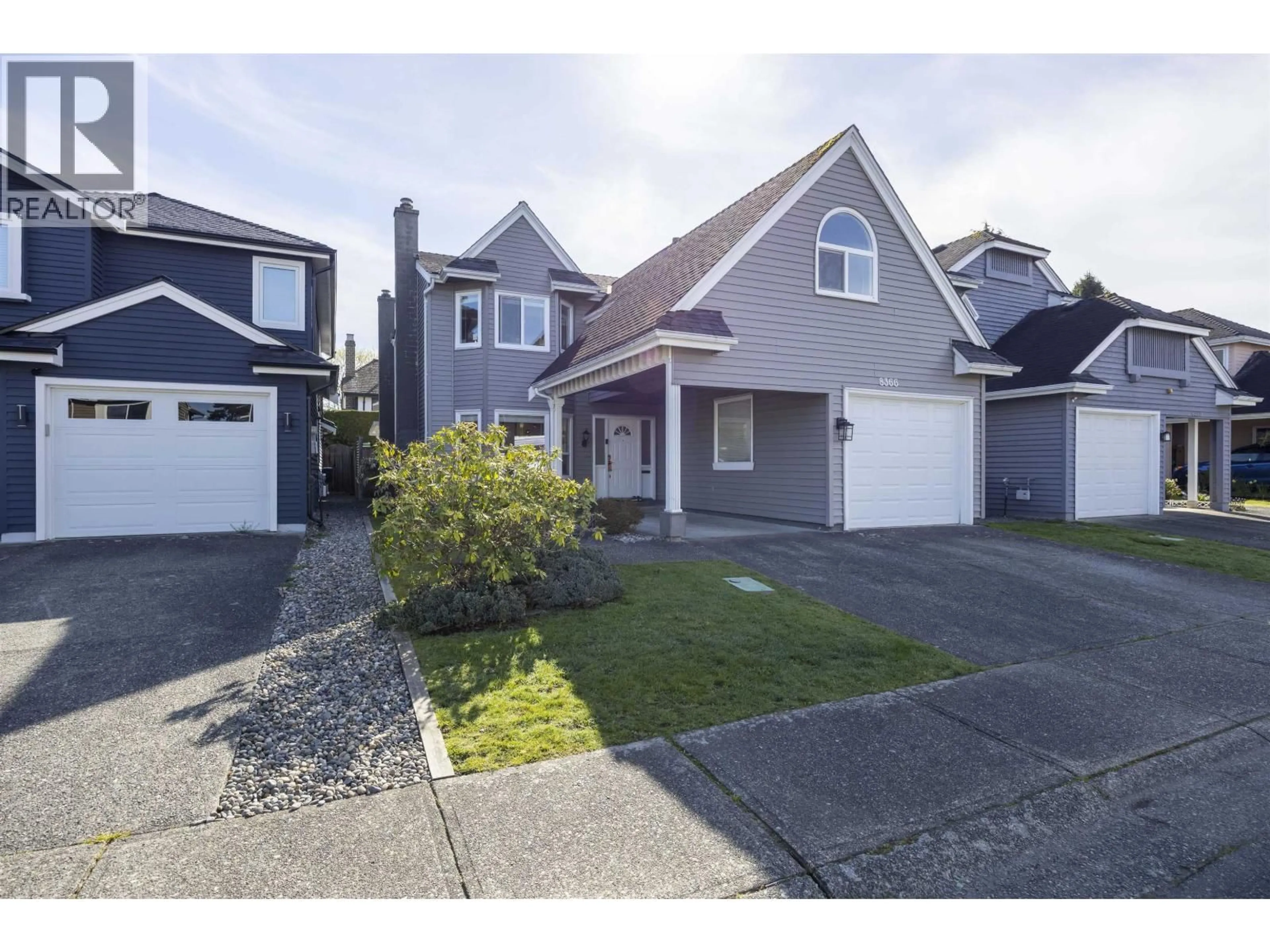 Home with vinyl exterior material, street for 8366 DAYTON COURT, Richmond British Columbia V6Y3H6