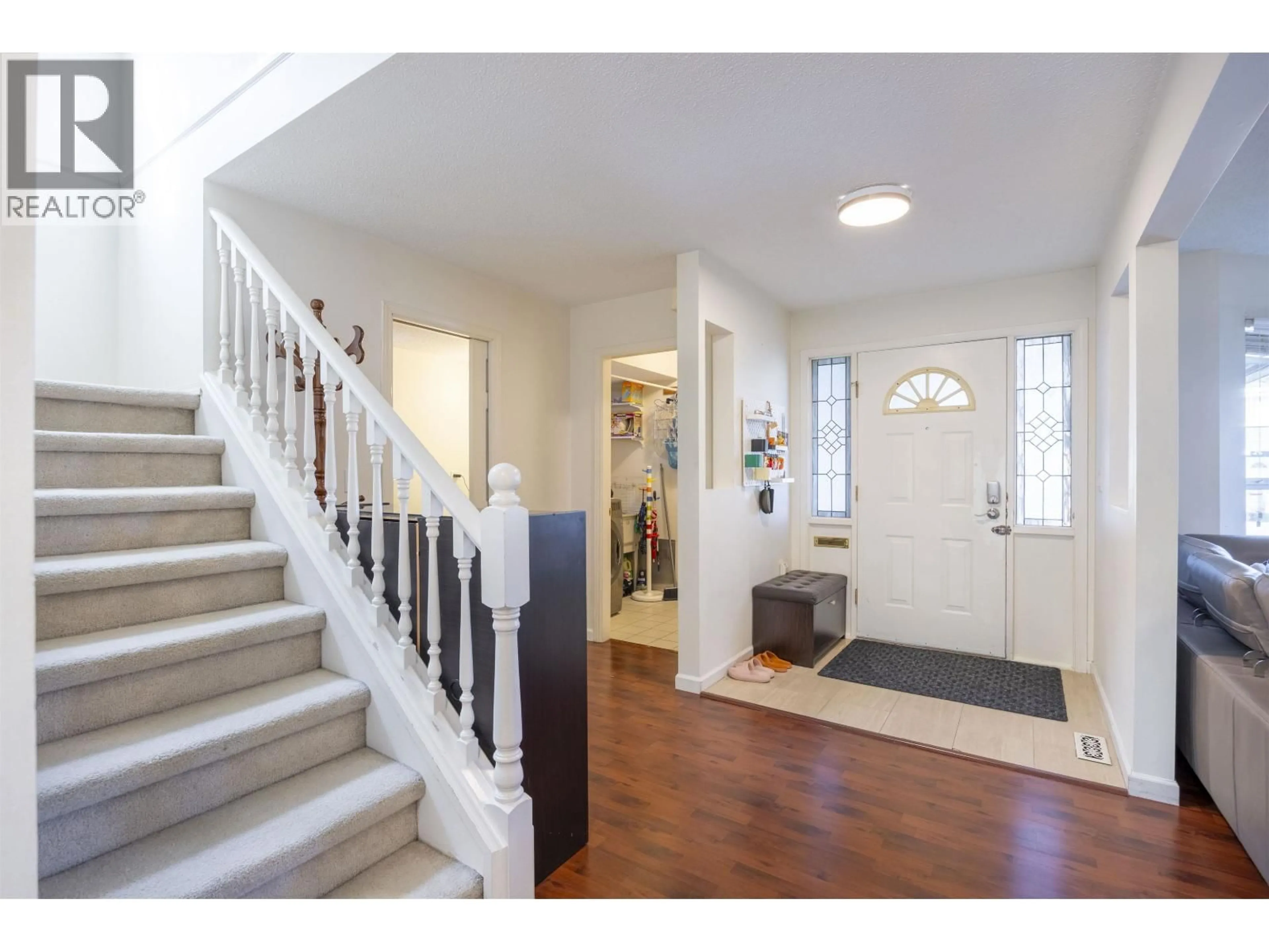 Indoor entryway for 8366 DAYTON COURT, Richmond British Columbia V6Y3H6