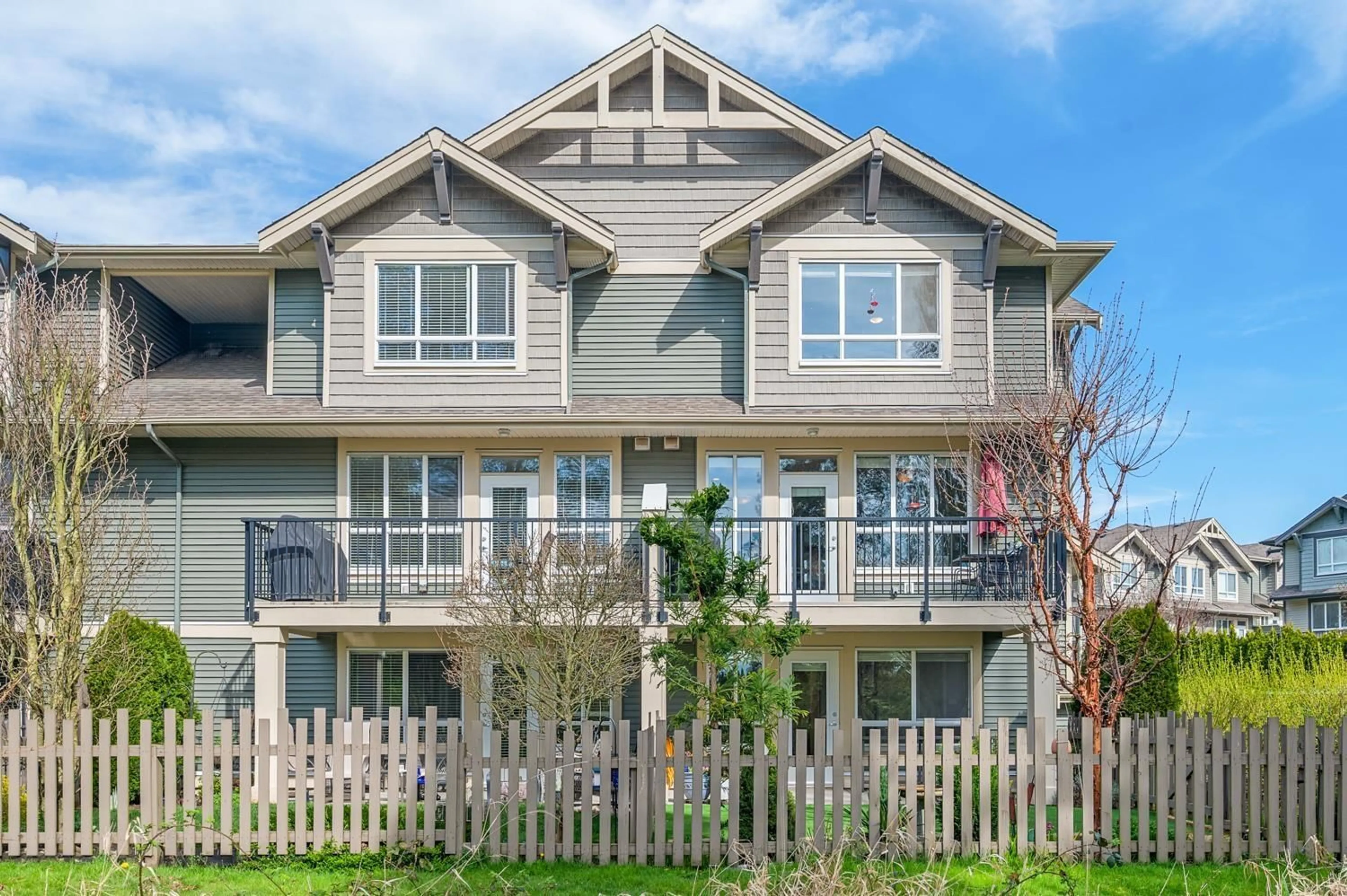 Home with vinyl exterior material, street for 91 - 7780 170 STREET, Surrey British Columbia V4N6M4