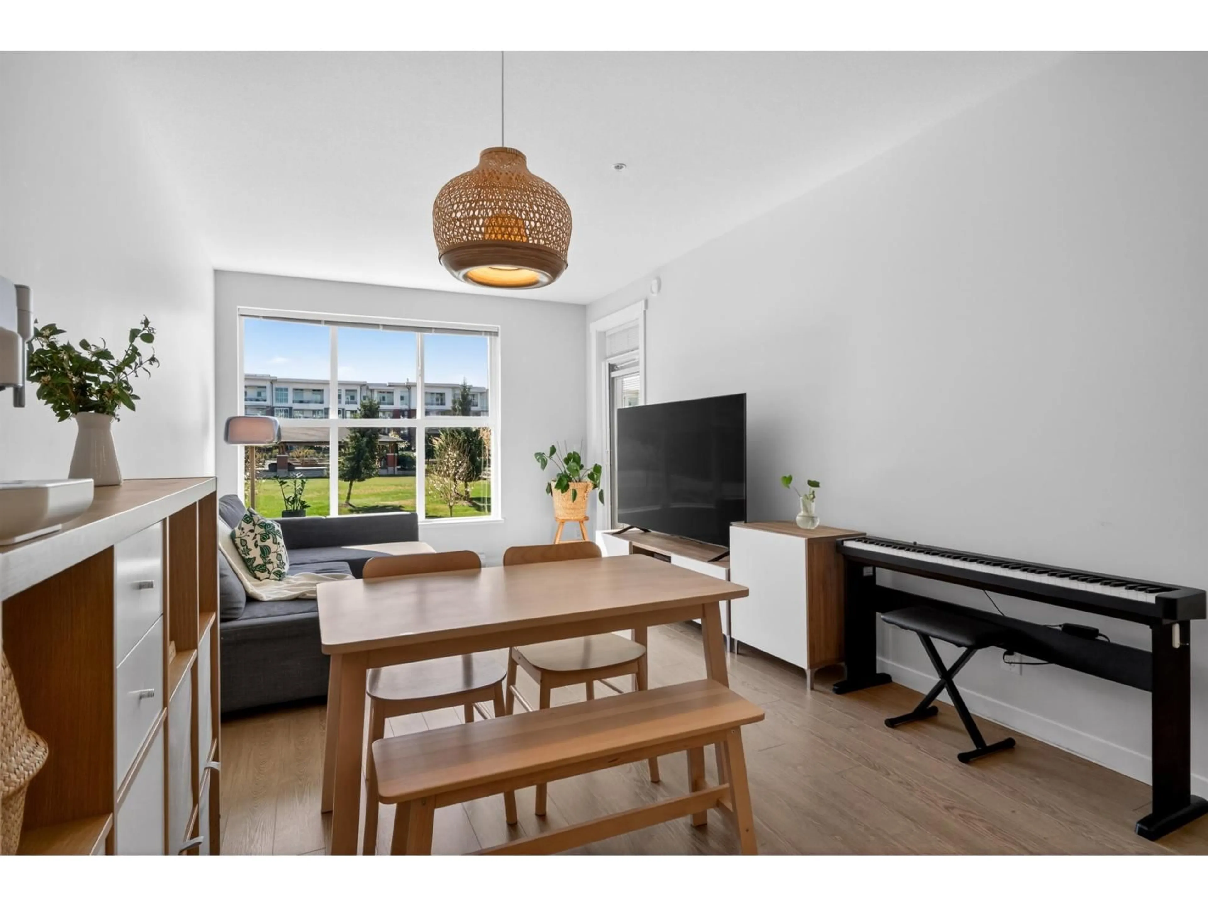 Unknown for B221 - 8150 207 STREET, Langley British Columbia V2Y4J3