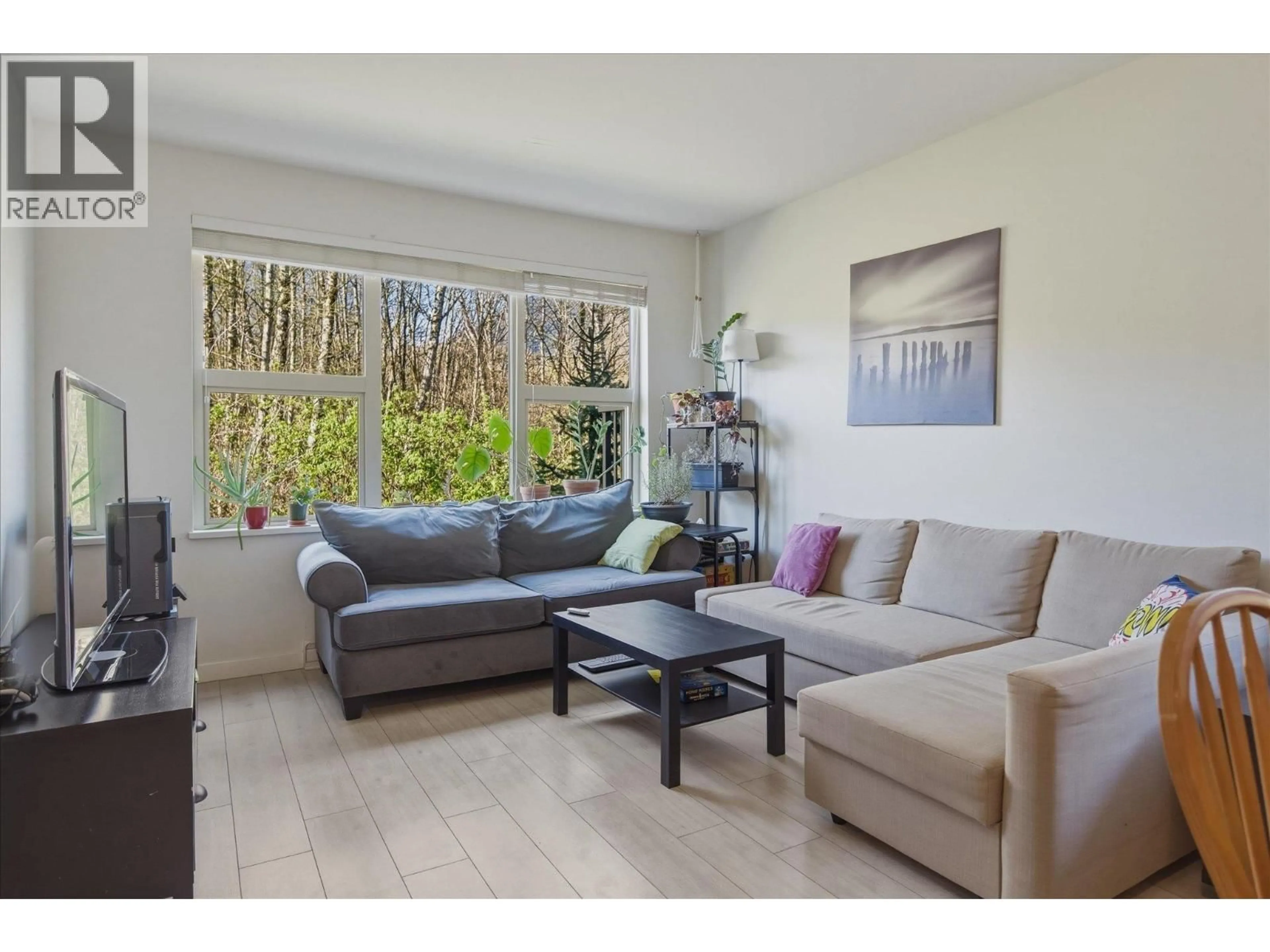 Living room with furniture, unknown for 206 - 1150 BAILEY STREET, Squamish British Columbia V8B0R4