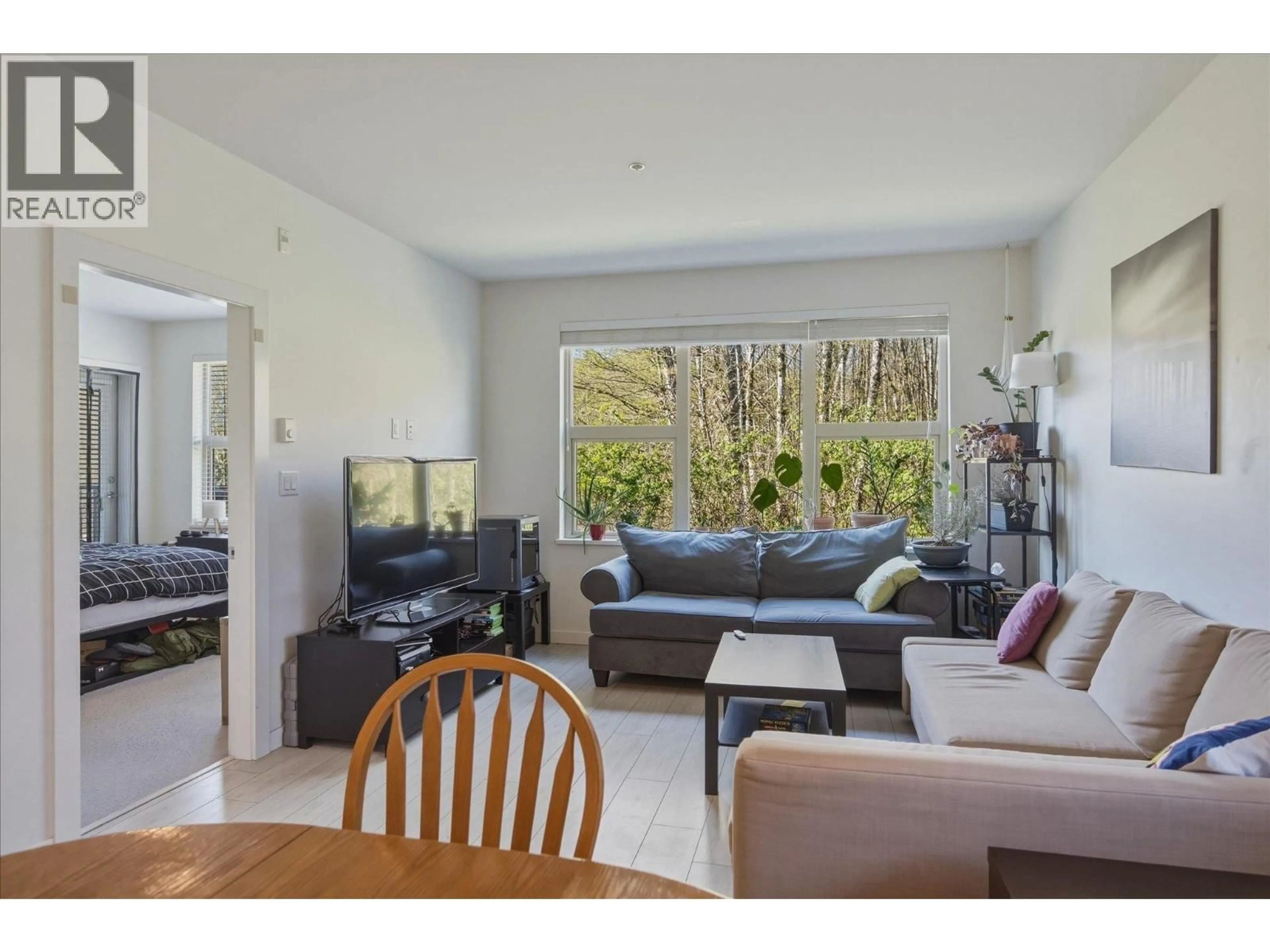 Living room with furniture, unknown for 206 - 1150 BAILEY STREET, Squamish British Columbia V8B0R4