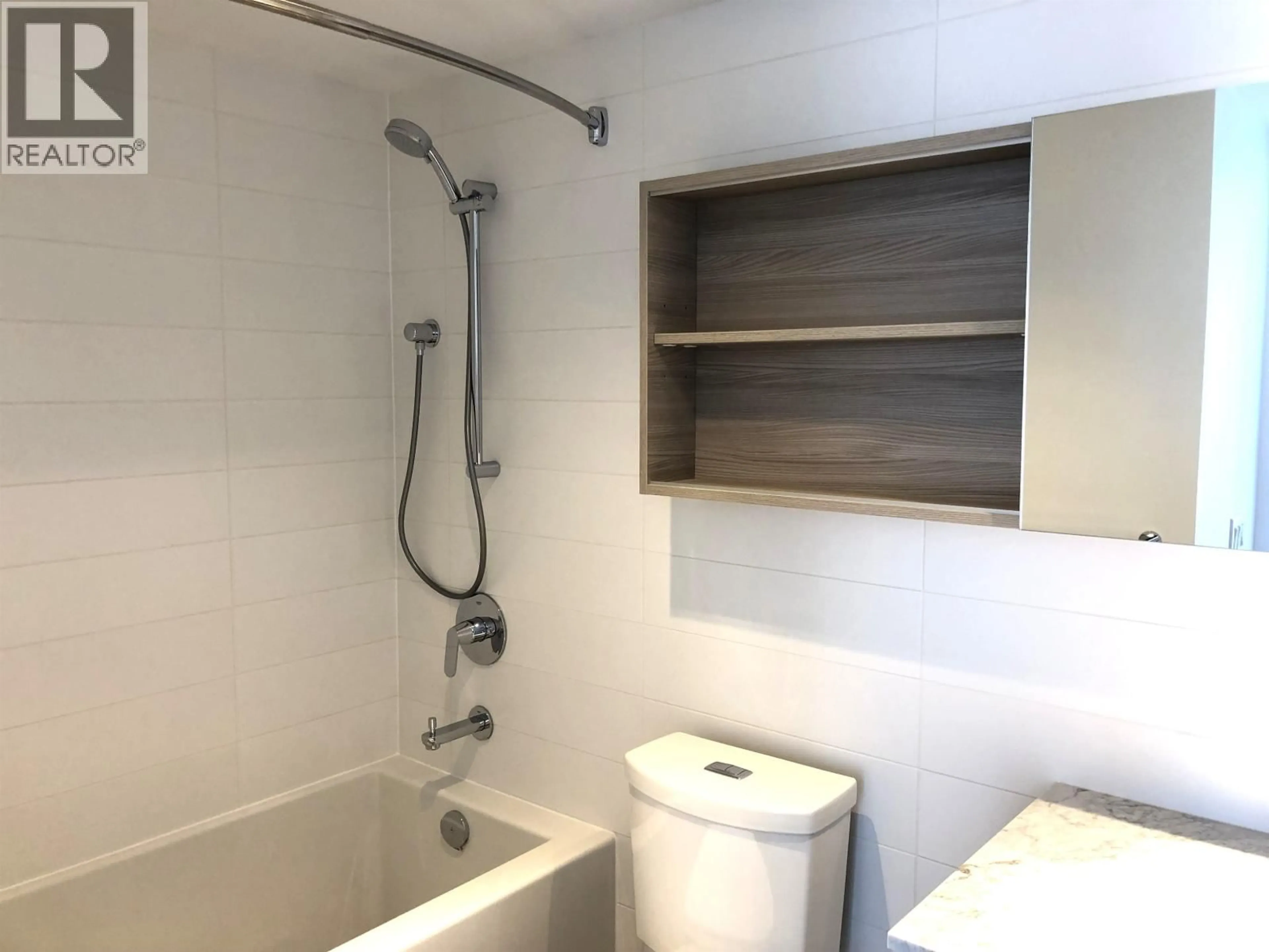 Standard bathroom, unknown for 1905 - 908 QUAYSIDE DRIVE, New Westminster British Columbia V3M0L4